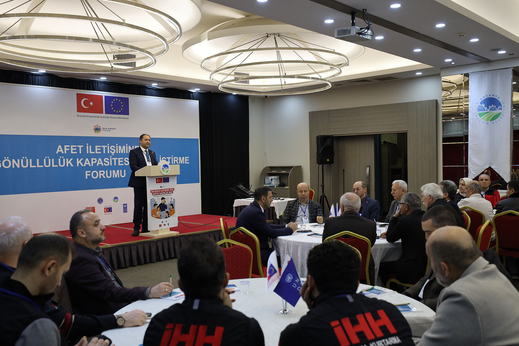 GSM’i ve interneti devre dışı bırakan büyük bir depremde canlara umut olacak