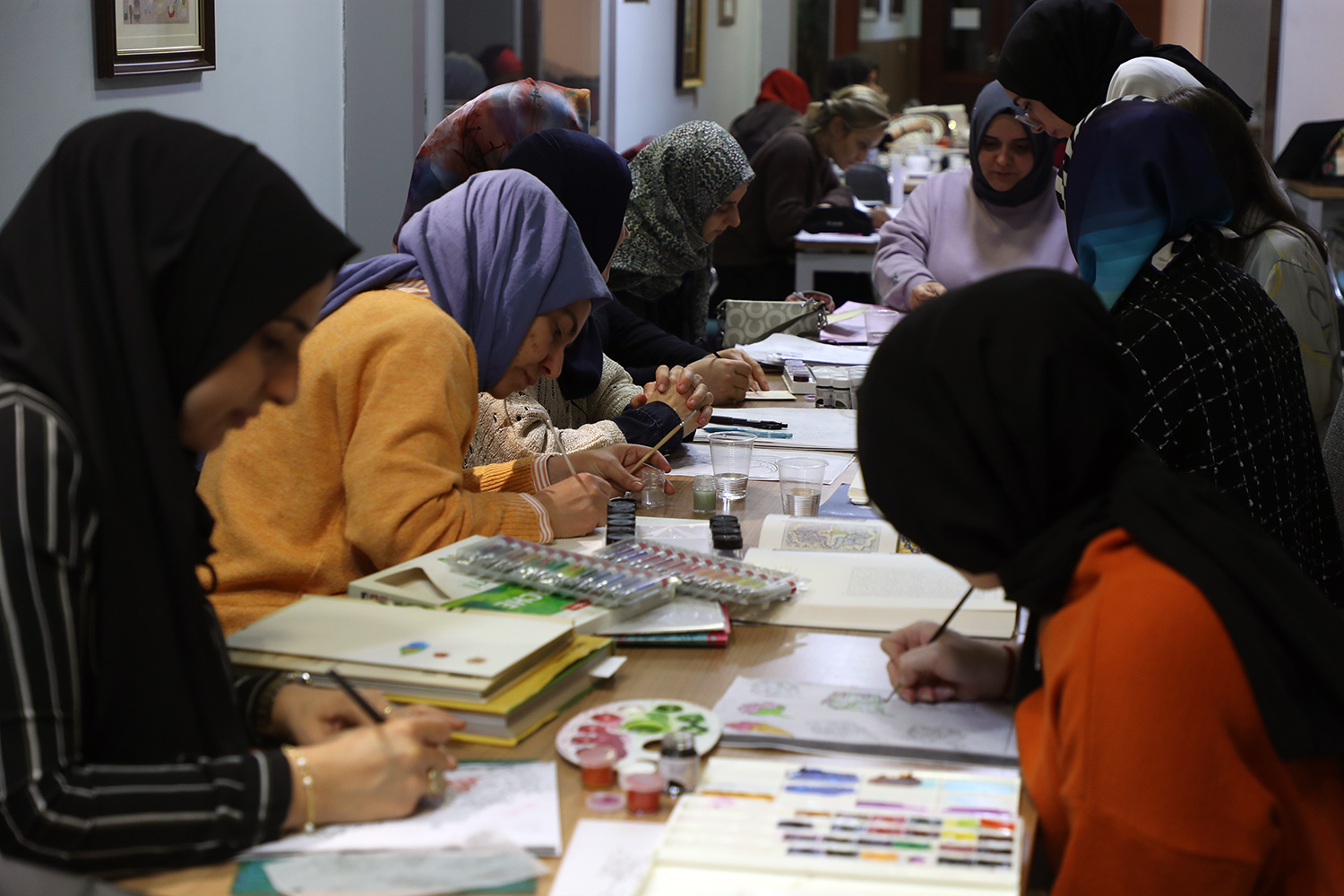 Tezhip sanatı ile geçmişi gelecekle buluşturan eserler ortaya çıkıyor