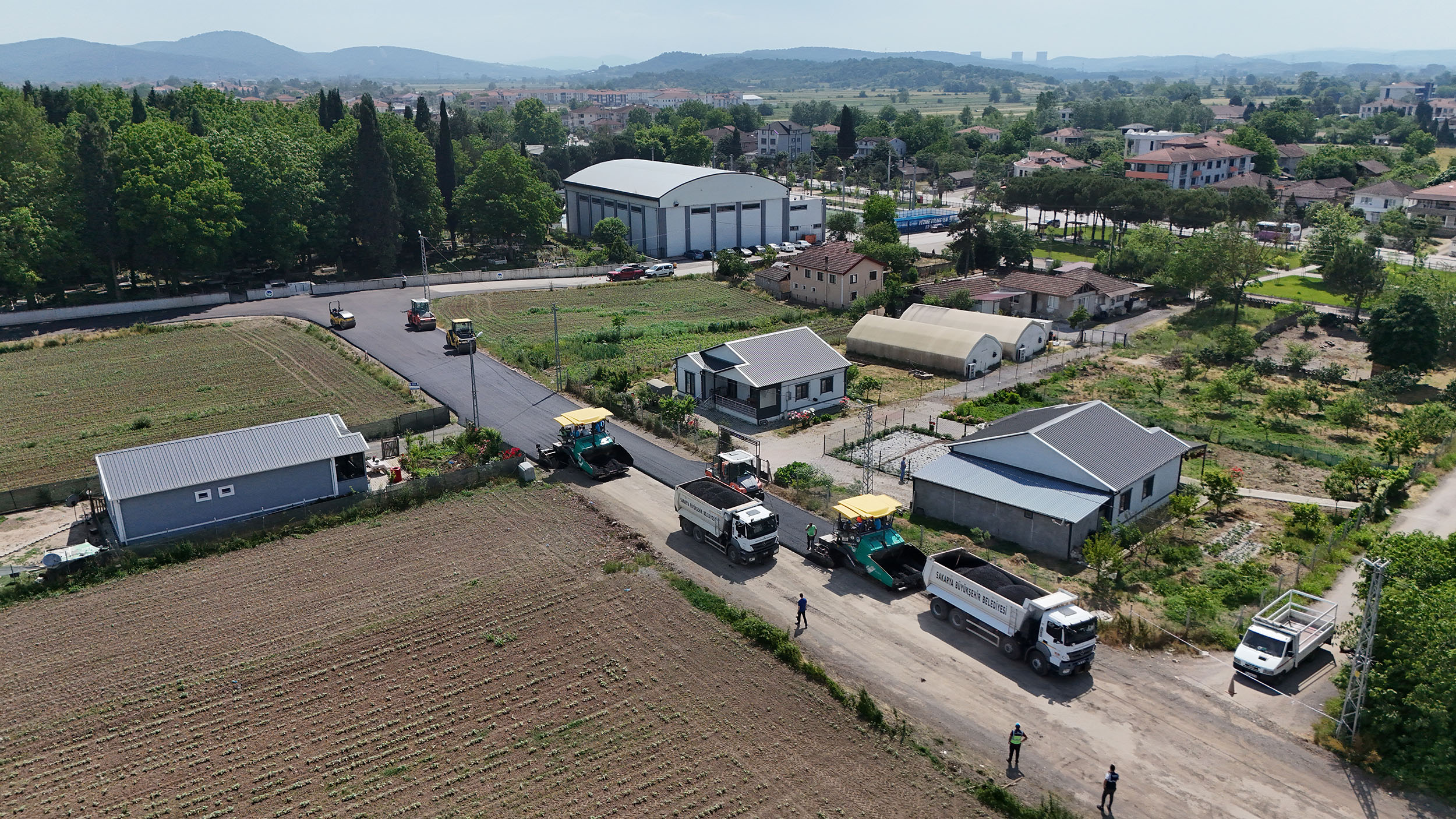 Söğütlü’nün ulaşımda can damarı sil baştan yenileniyor