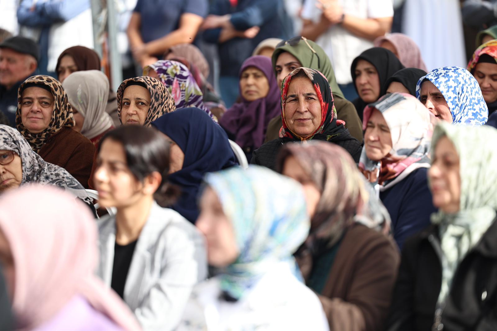 Mekece’de sosyal tesisin temeli atıldı: Yusuf Alemdar Pamukova’da yeni müjdeleri paylaştı