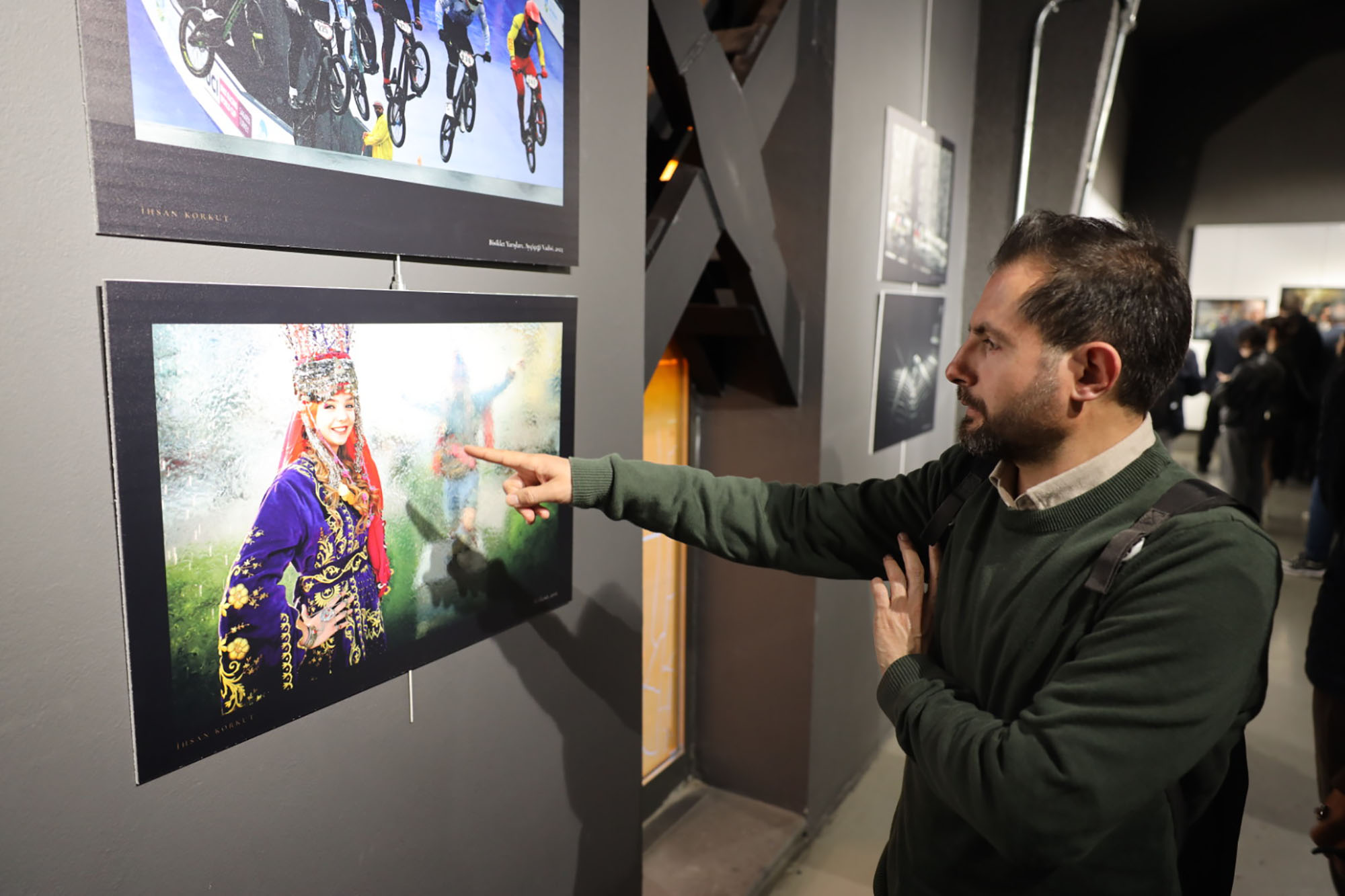 Fotoğraf sanatçısı İhsan Korkut’un kareleri OSM’de ziyarete açıldı