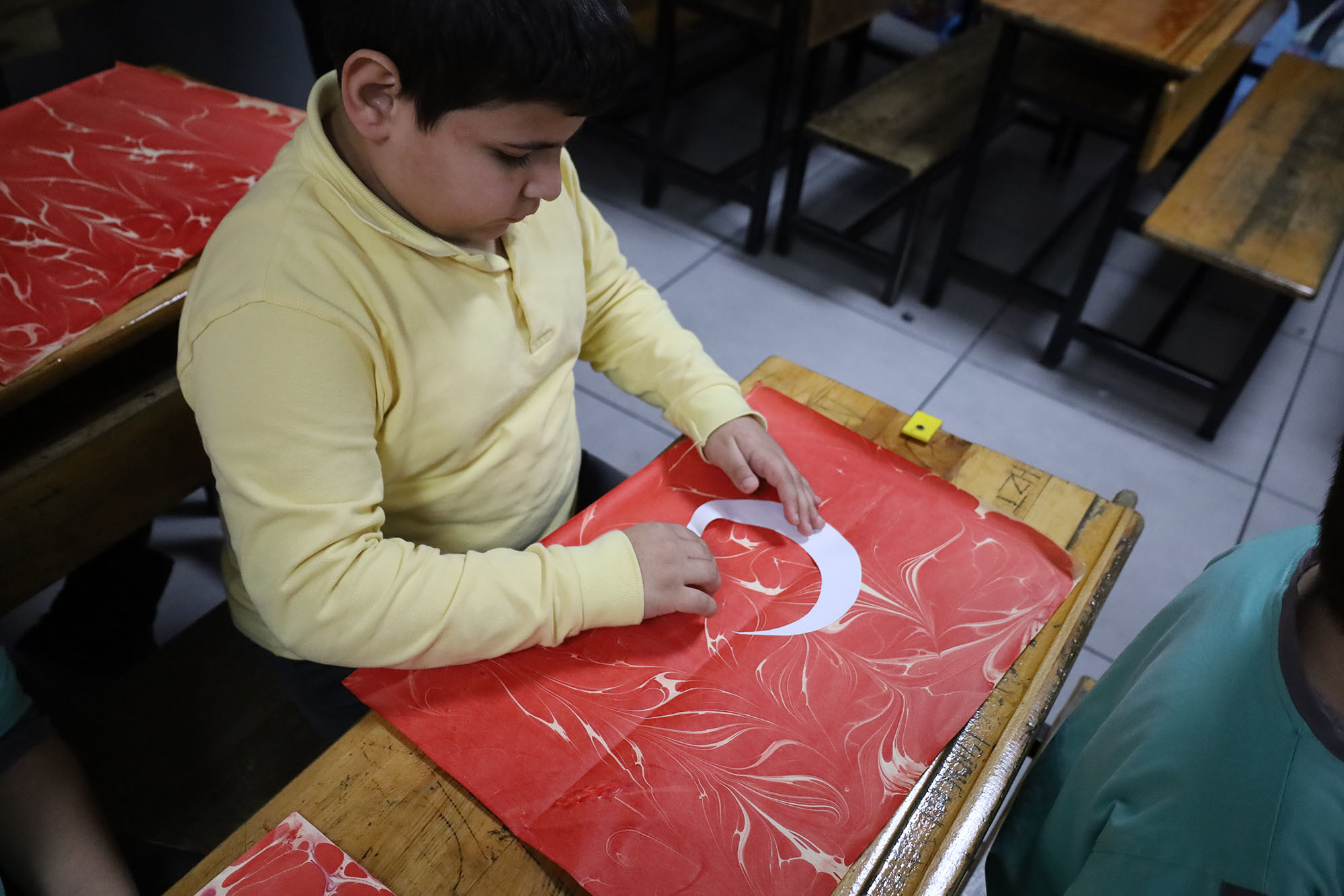 Büyükşehir, öğrencilerle milli marşı andı