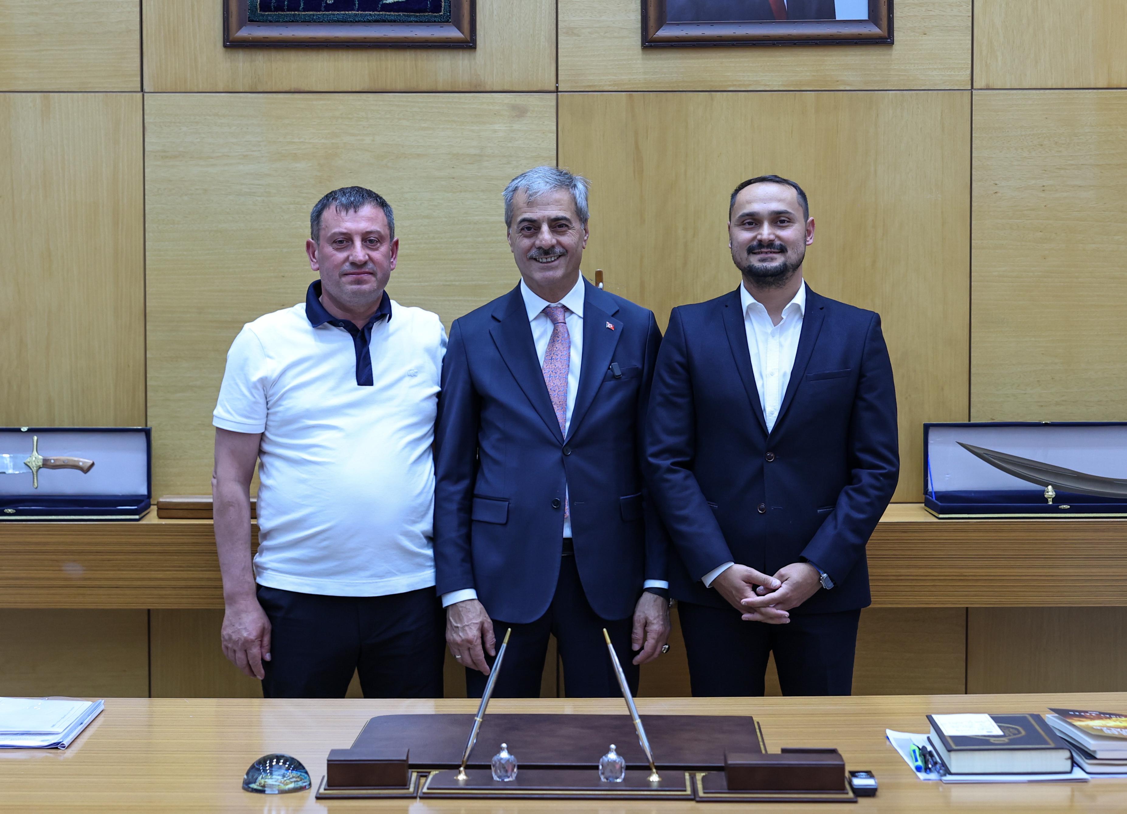 Büyükşehir’in geleneği bu bayram da bozulmadı