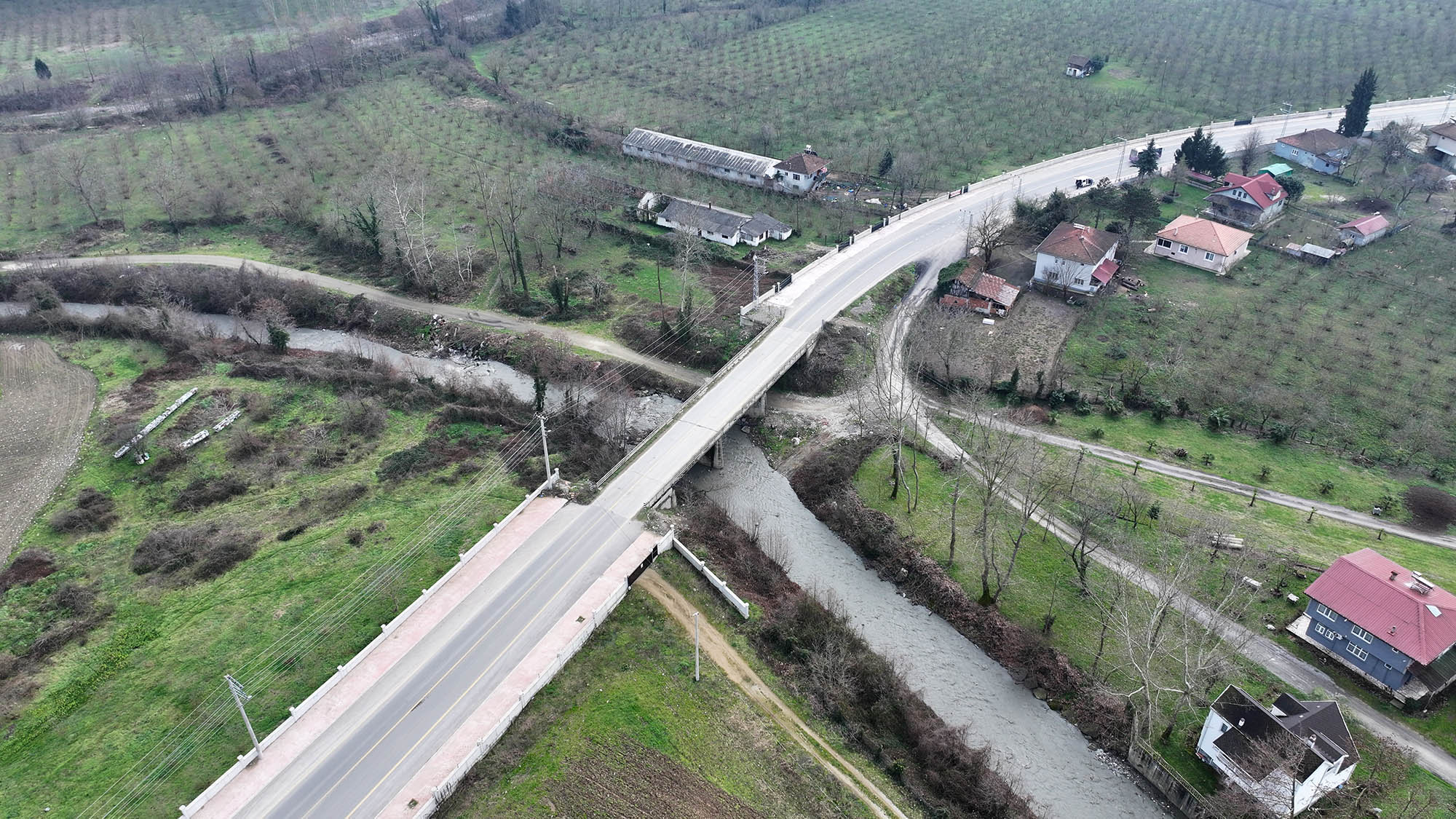 Başkan Alemdar açıkladı: Kanlıçay Deresi üzerine 44 metrelik köprü geliyor