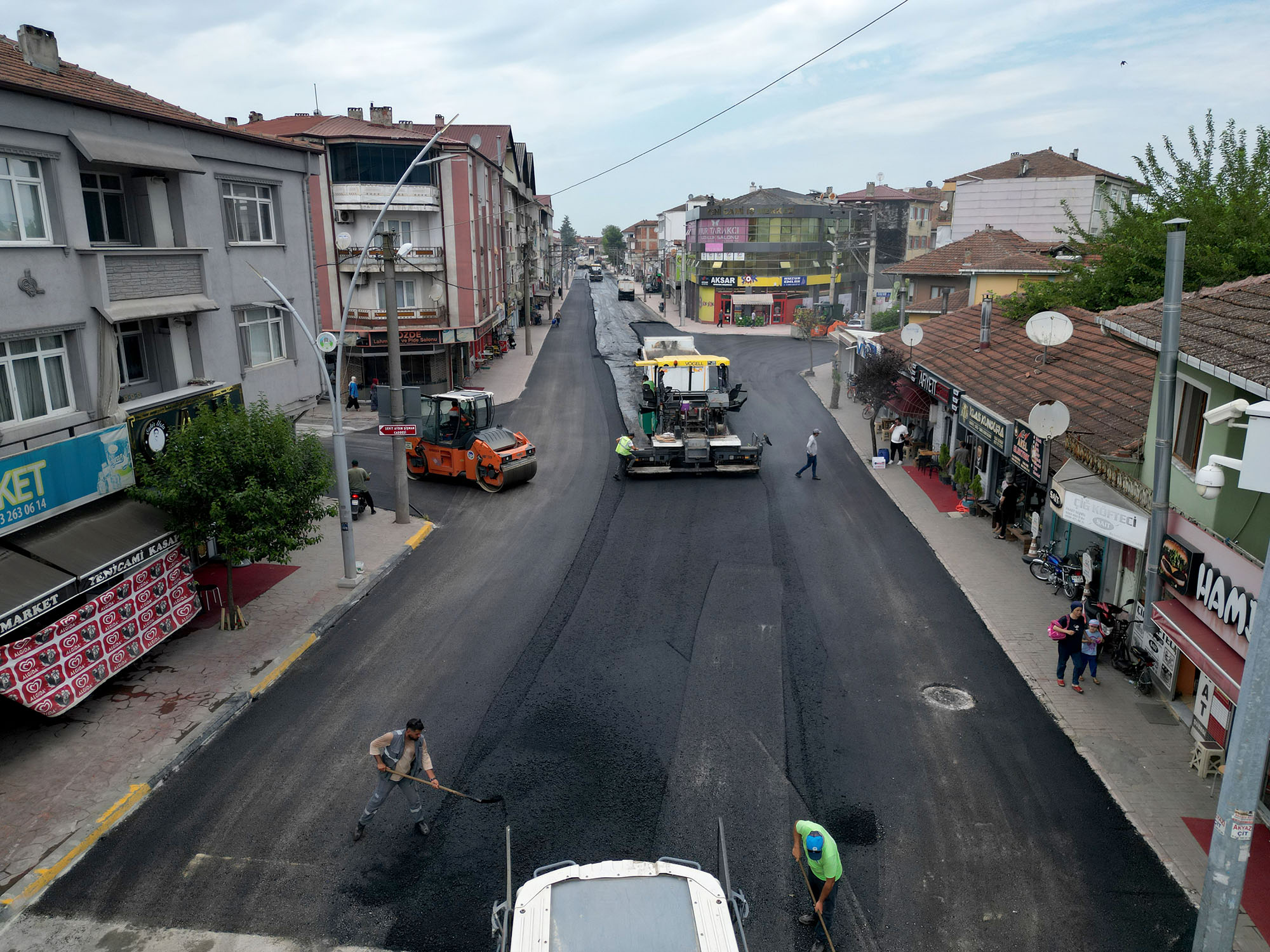 Akyazı’nın en stratejik güzergahı sil baştan yenileniyor