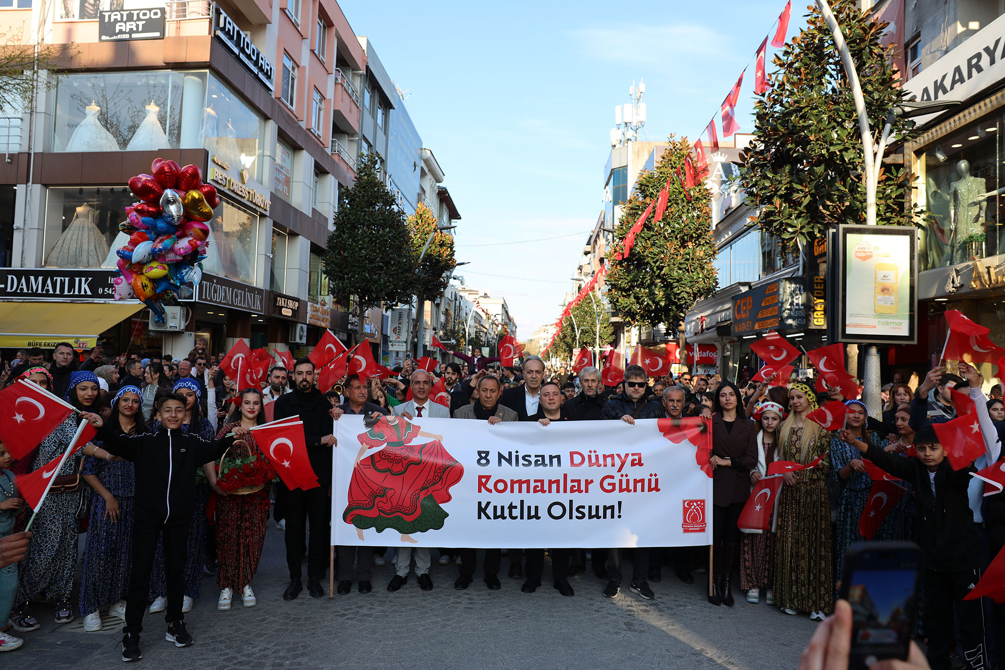 Roman Kültürü Şenliği Sakarya’da rengarenk bir şölene dönüştü