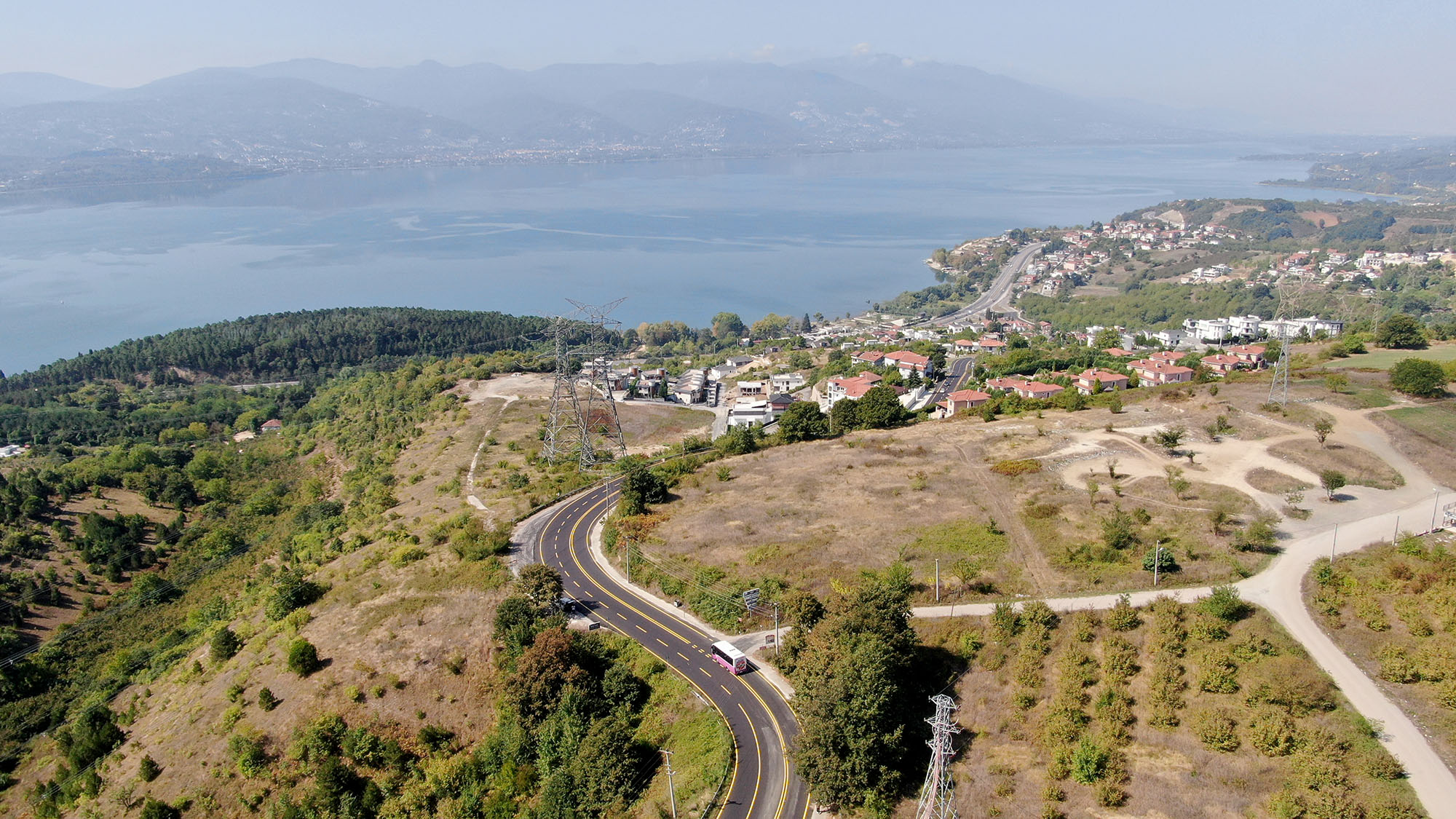 Büyükşehir kampüse giden o yolu yeni sezon öncesi sil baştan yeniledi