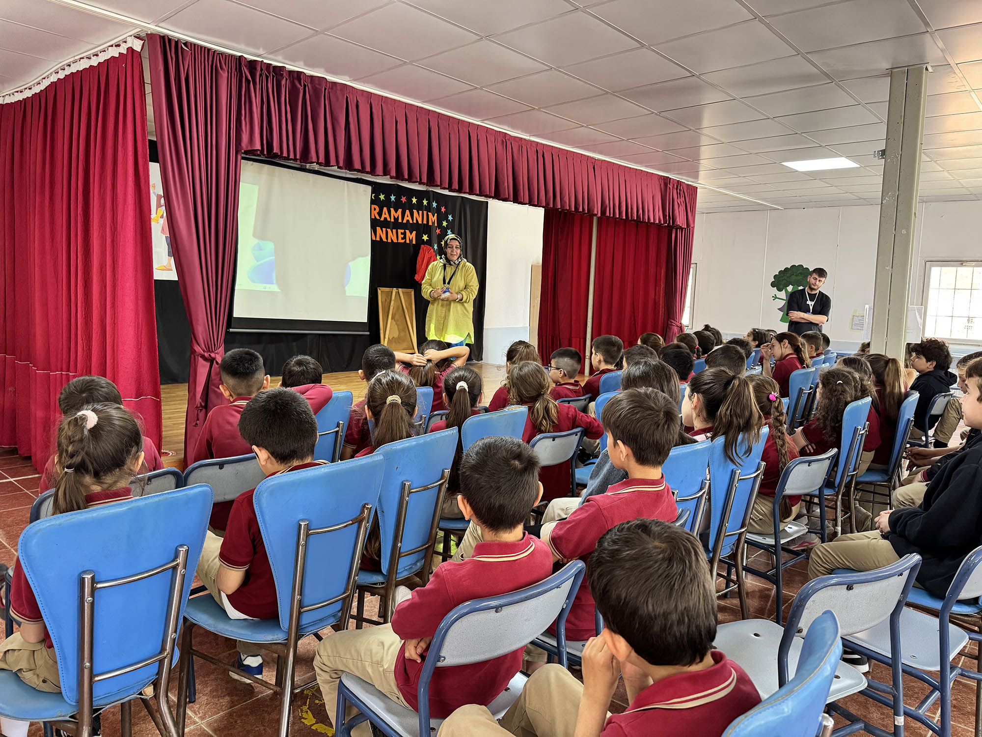 Öğrencilere teknoloji bağımlılığı semineri