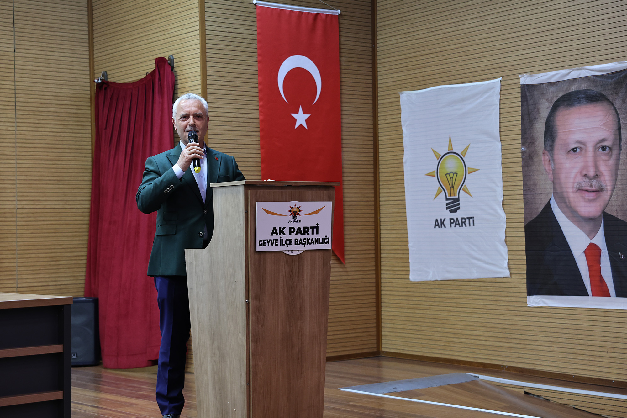 “Geyve’de ilçemizin ve hemşehrilerimizin yanında olmaya devam edeceğiz”