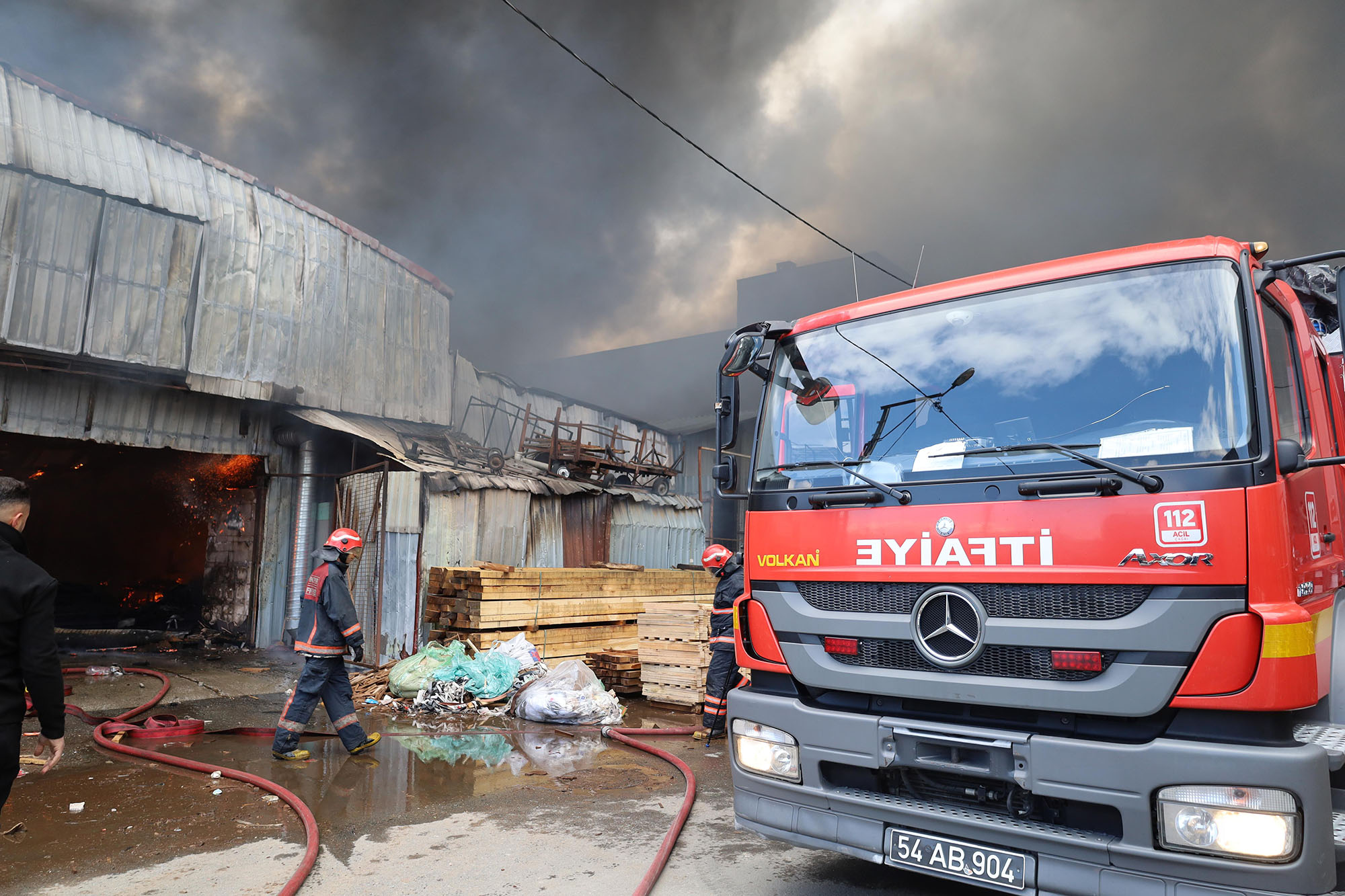 Büyükşehir yangınla ilgili son gelişmeyi duyurdu