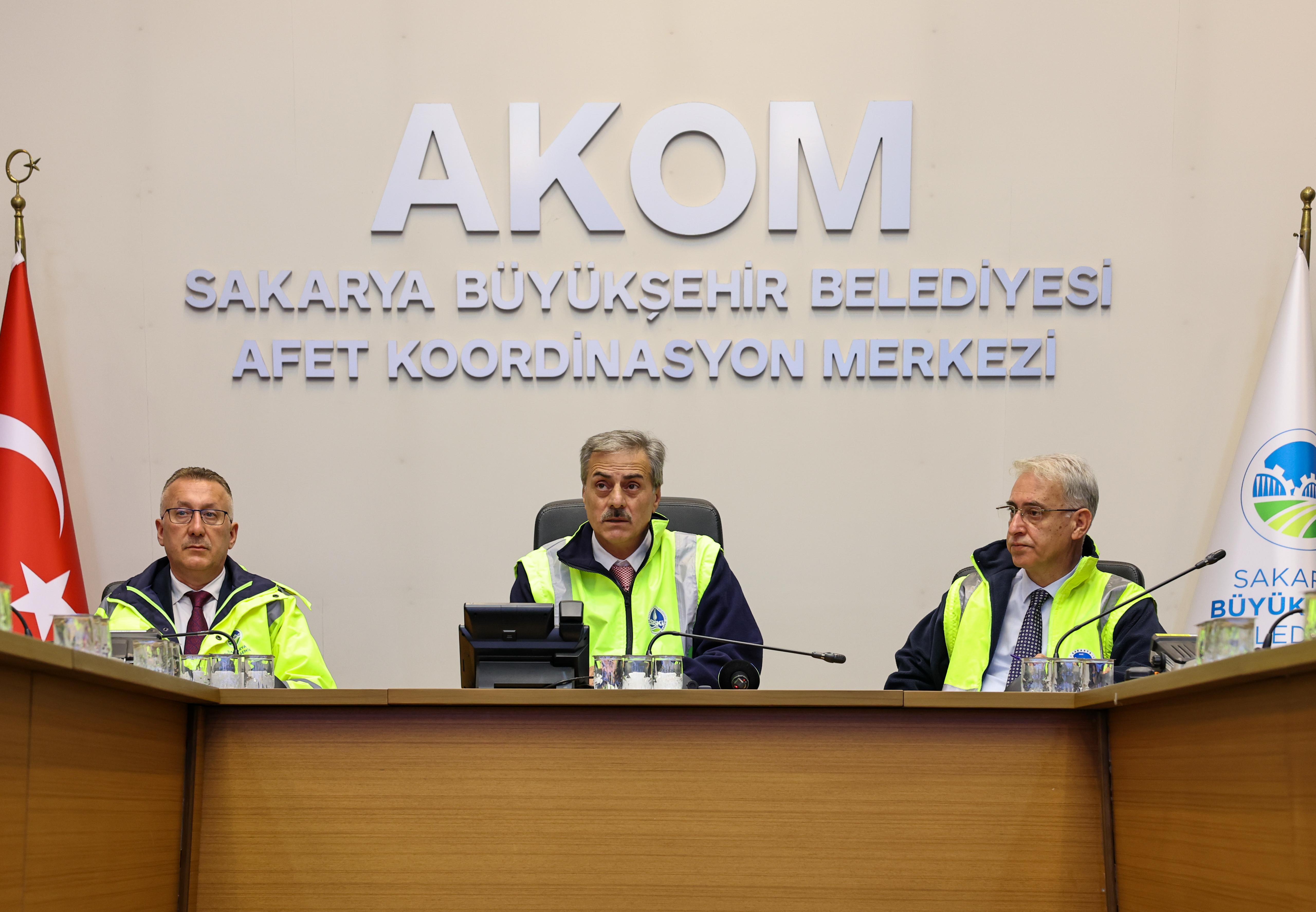 “İlk bilgilere göre olumsuzluk yok, tüm birimlerimizle sahadayız”