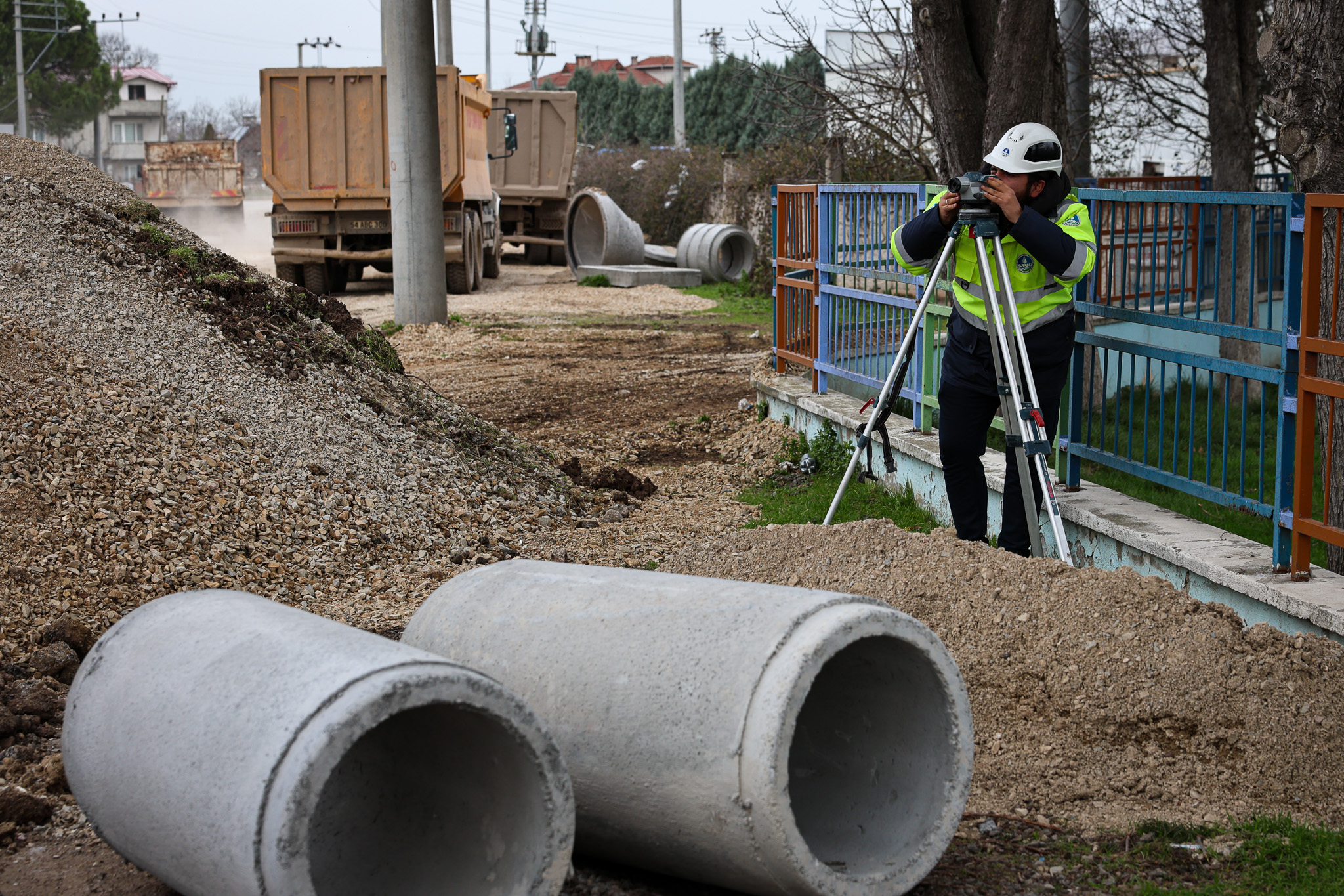 Karakamış Mahallesi’nin yağmur suyu altyapısı yeni hat ile güçleniyor