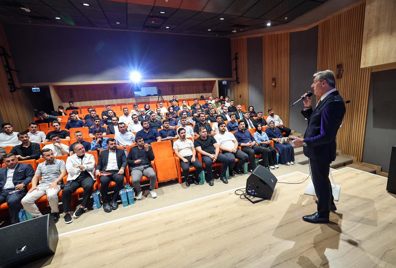 “Geleceğimiz olan gençlerimizin yarınları için eserler üretiyoruz”