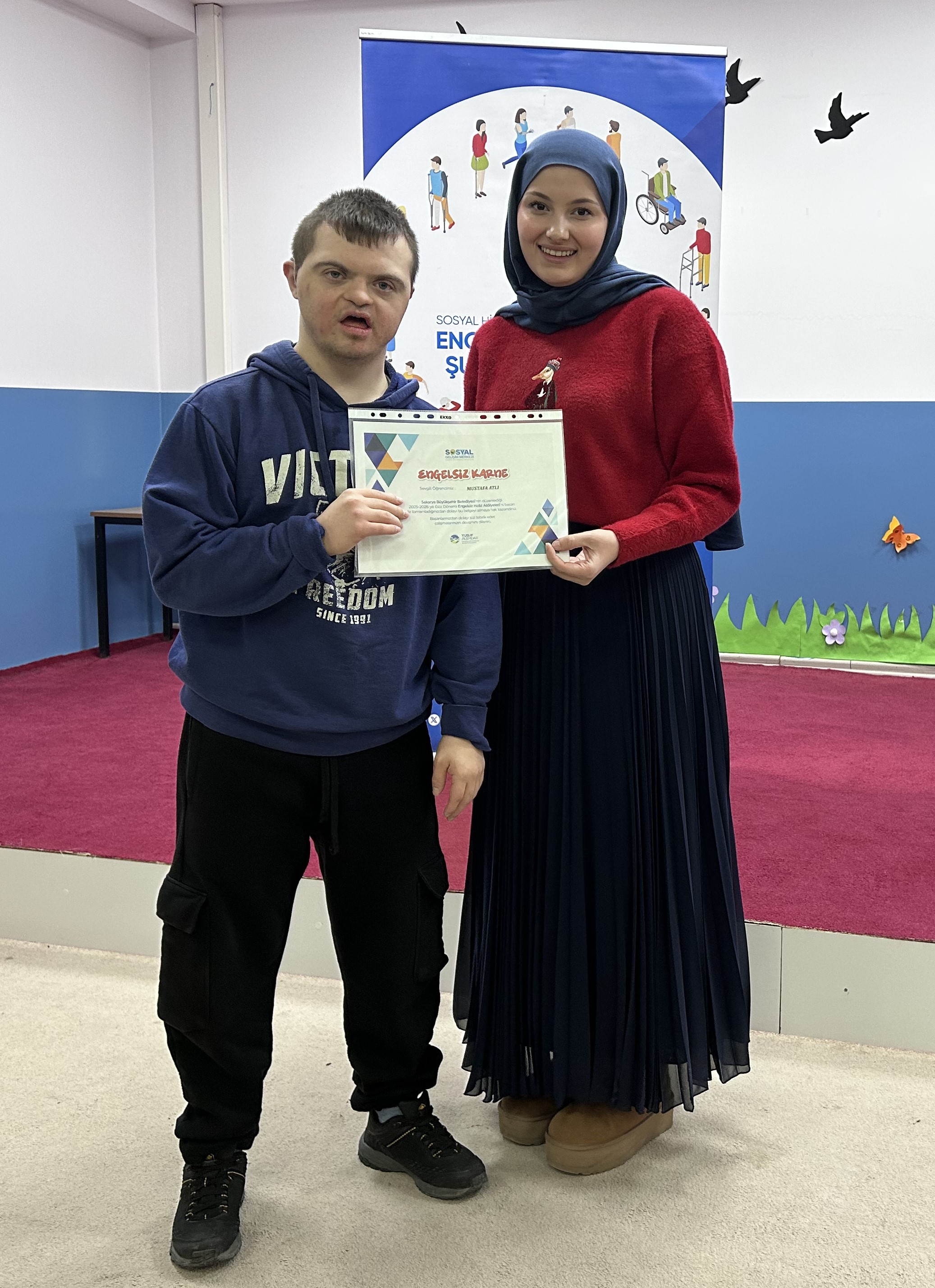 Engelsiz Hobi Atölyelerinde karne sevinci