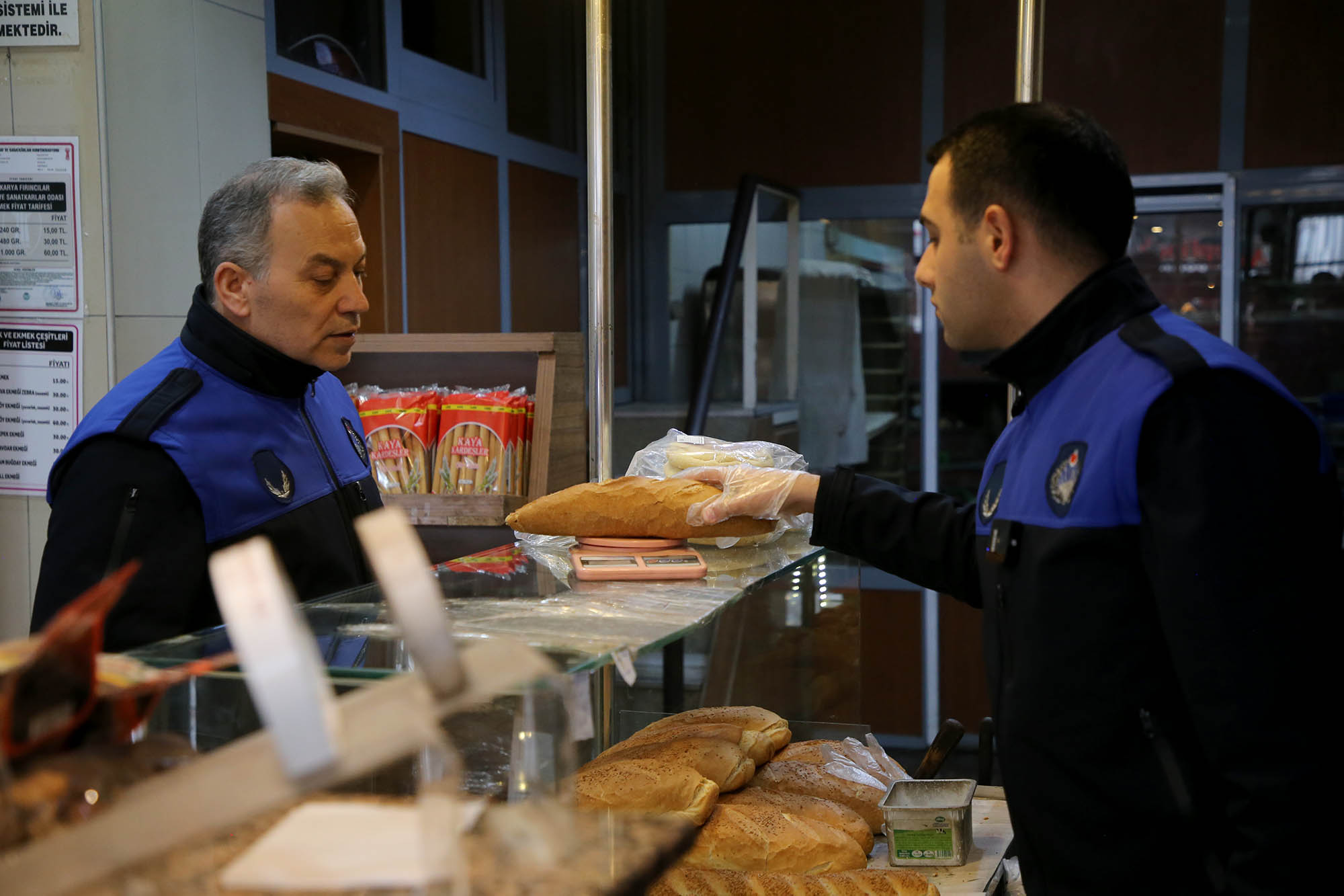 Büyükşehir’den Ramazan denetimi: Ürünlerdeki bu detayları tek tek incelediler