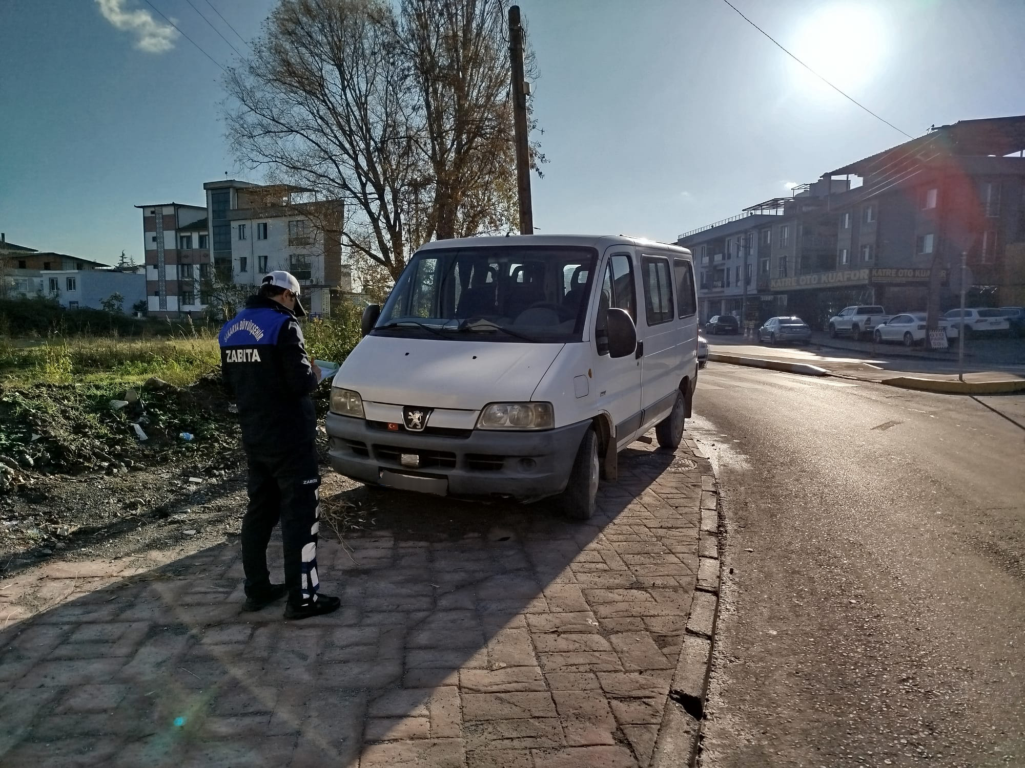 Büyükşehir zabıtası şehrin huzuru için denetimlerini sıklaştırdı