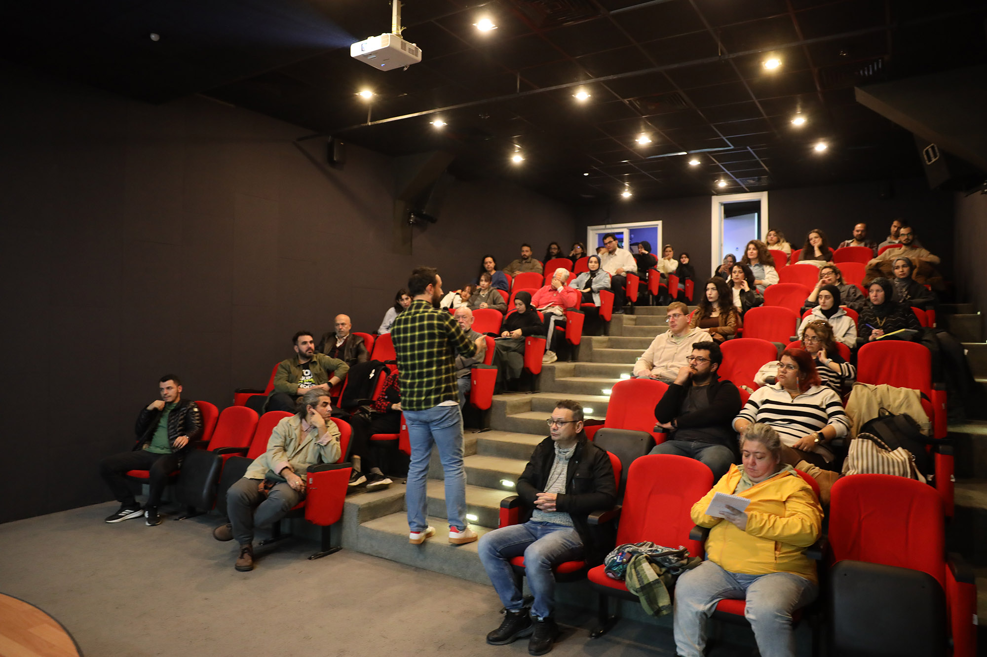 “Sinema, modern insanın en büyük zaferlerinden biri sayılır” 