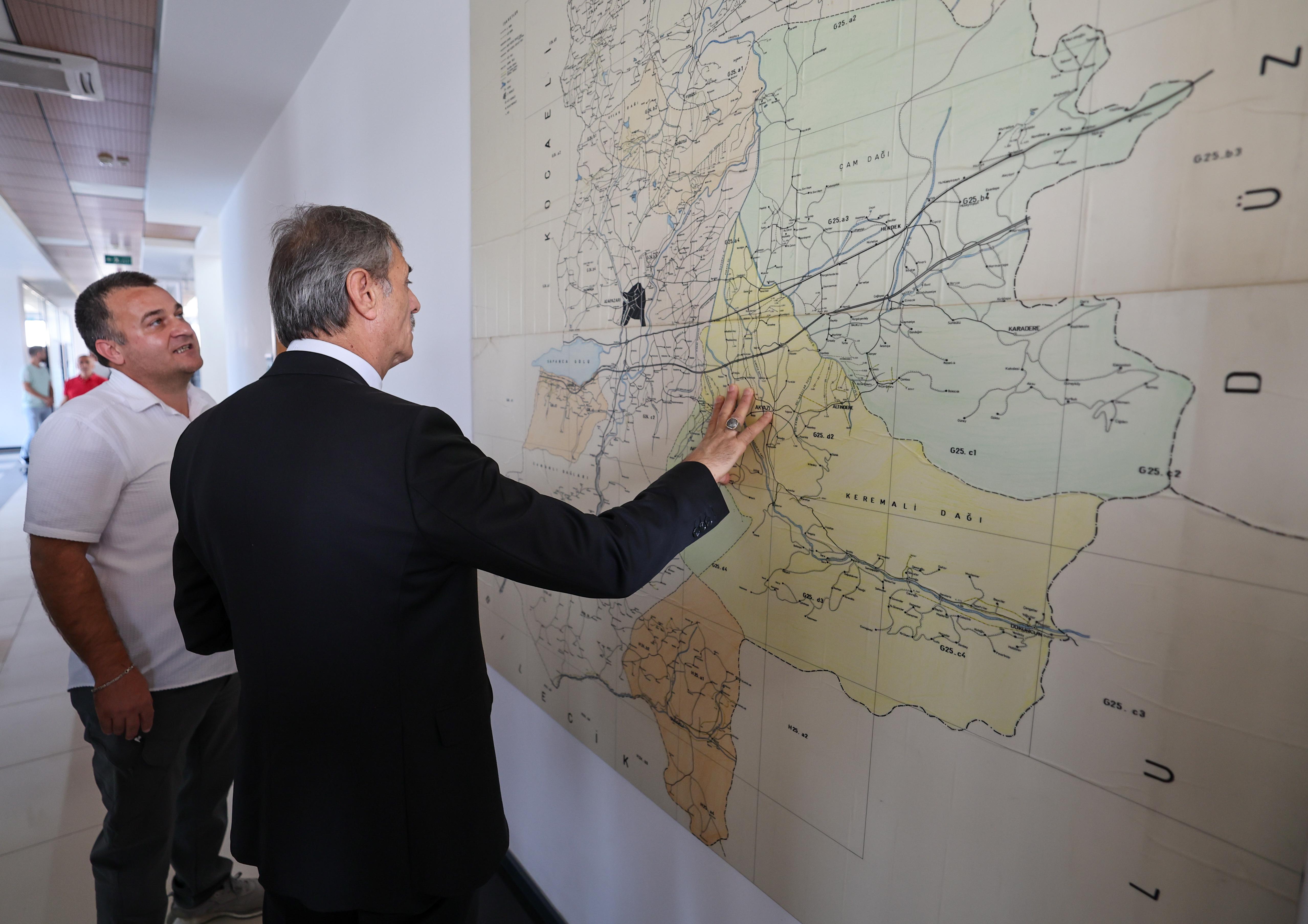 Başkan Alemdar: “Sakarya'yı 'yol medeniyettir' anlayışıyla karış karış işliyoruz”