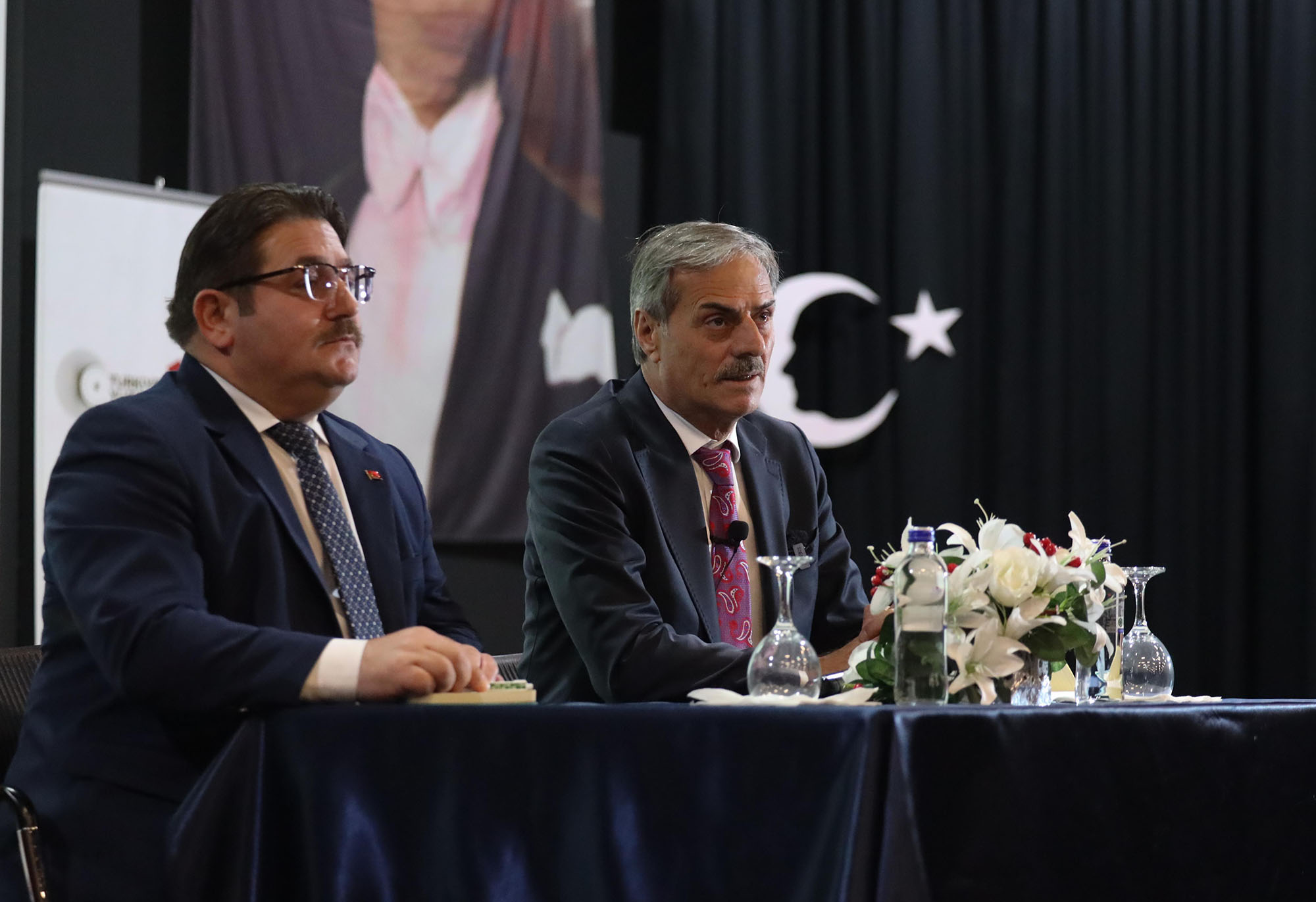 “İnşa edilecek yeni ve güçlü Sakarya’da gençlerimiz kendi hikâyesini yazacak”