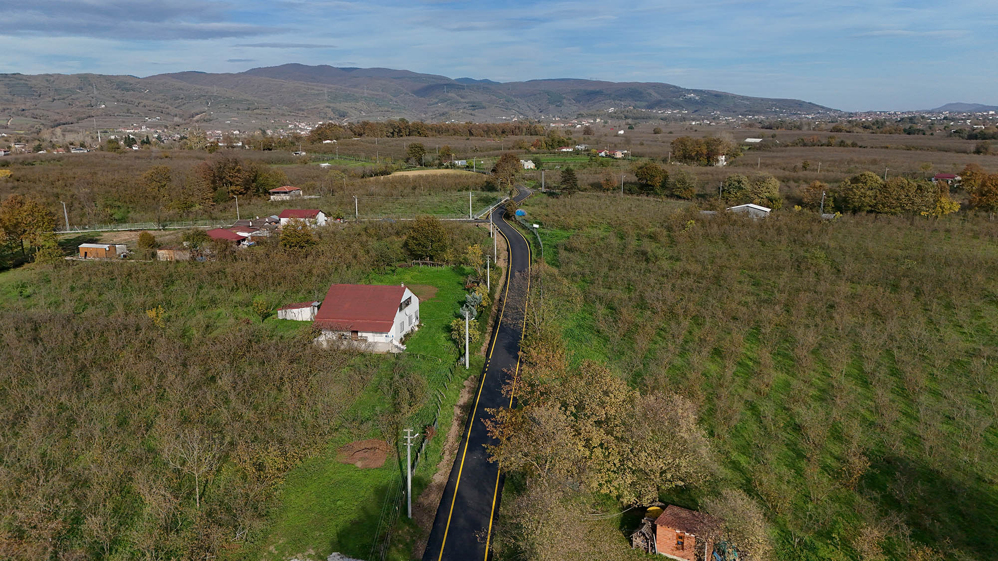 Büyükşehir Hendek’te 20 kilometrelik asfalt çalışmasını tamamladı