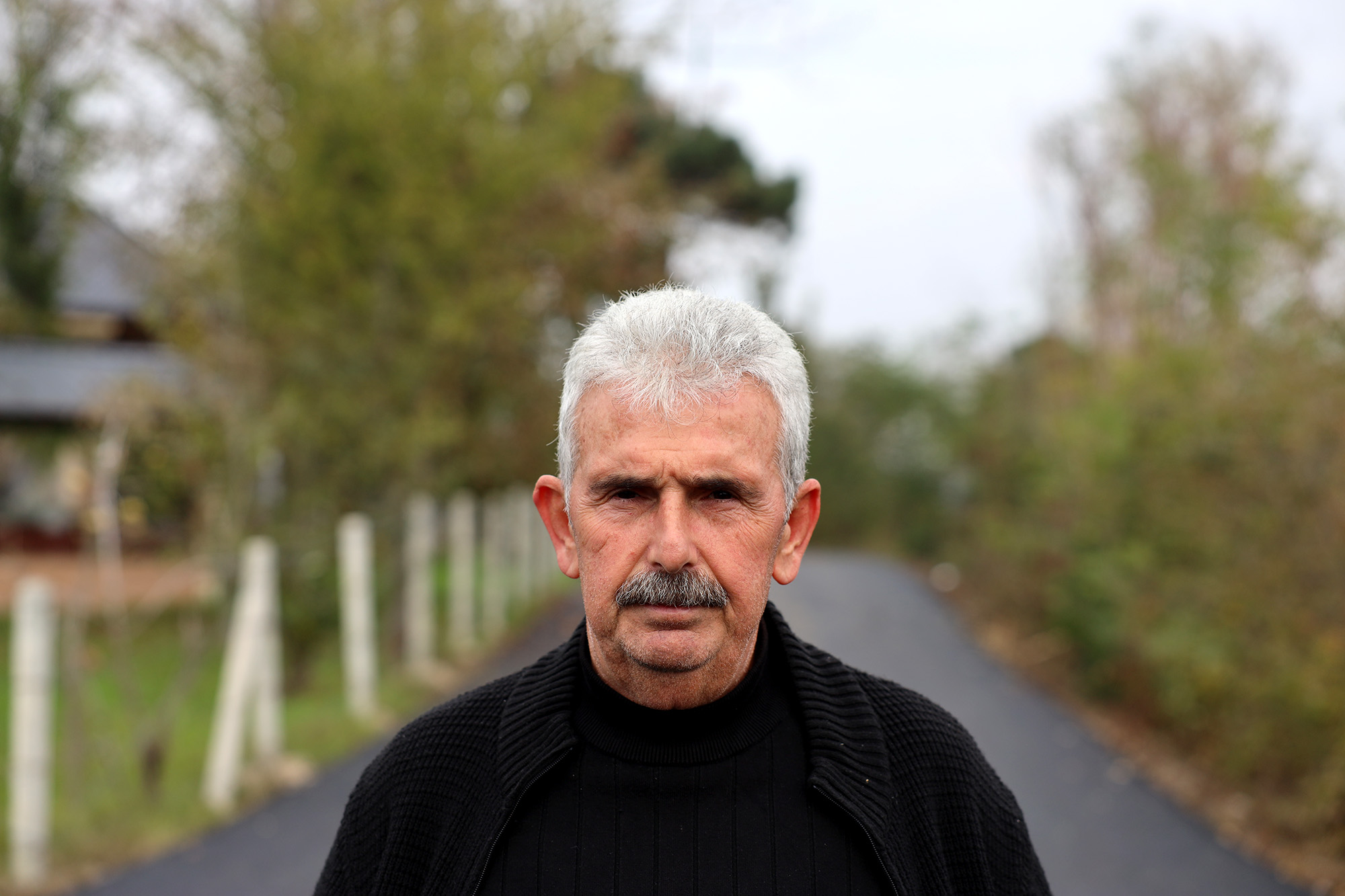 Karasu’da 2 mahalle daha Büyükşehir’le yenilendi