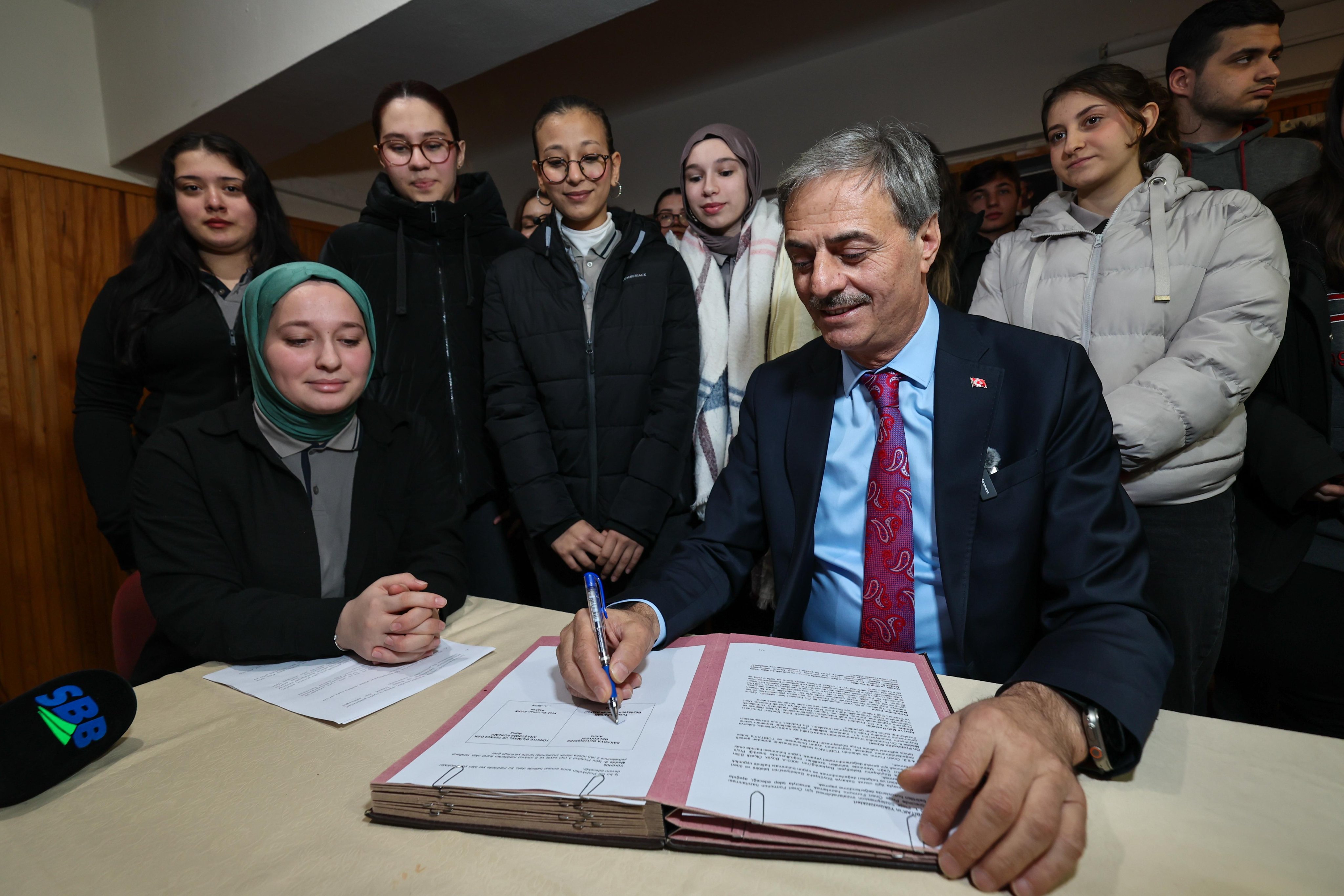 Toplu taşımada öğrencilerin tercihi Büyükşehir: Aylık kullanım verileri açıklandı