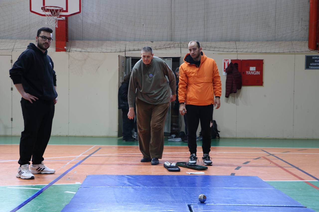 Özel çocukların özel günü doyasıya eğlenceyle geçti