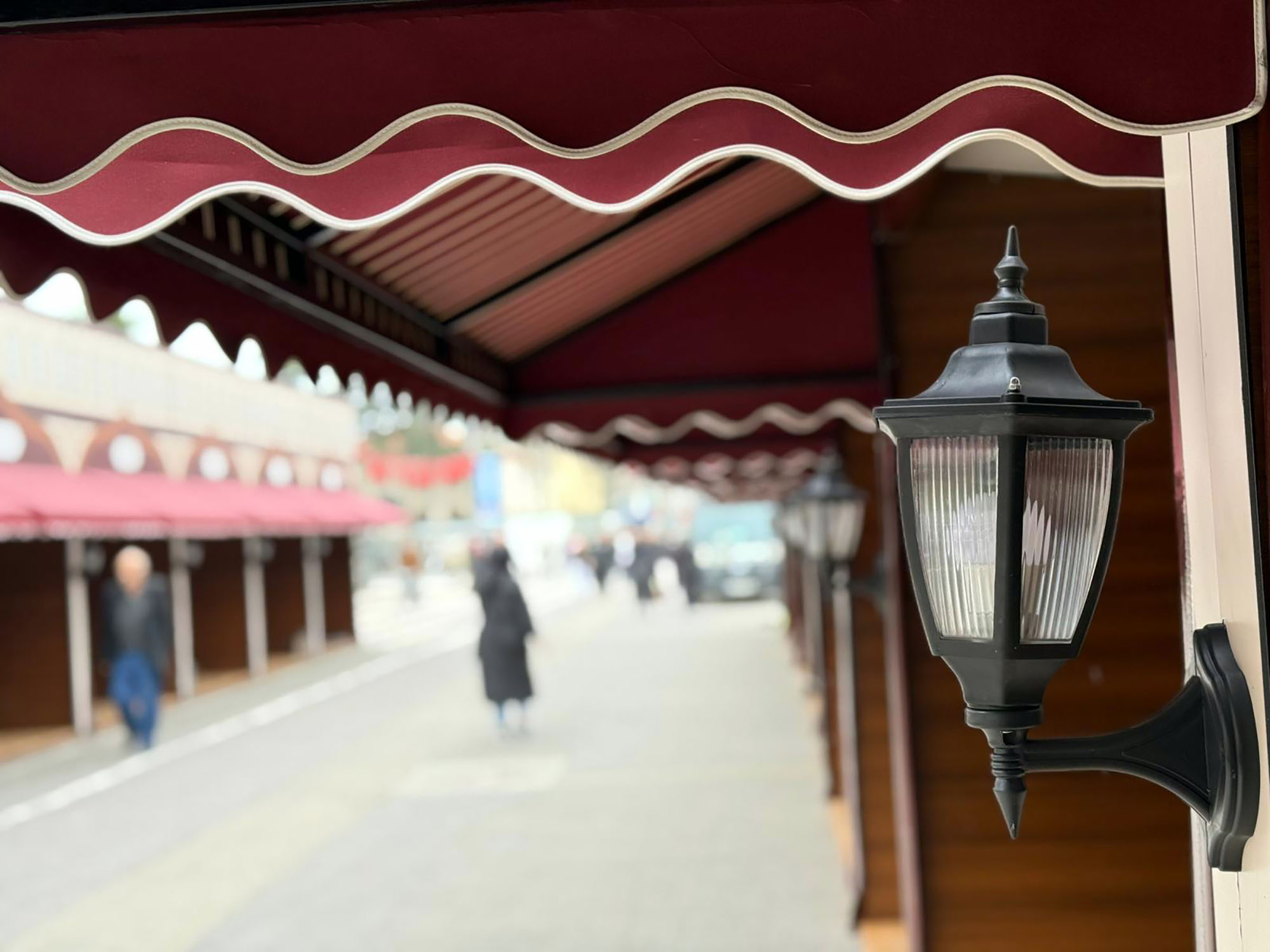 Geleneksel hale gelen Kitap Sokağı Ramazan’a hazırlanıyor