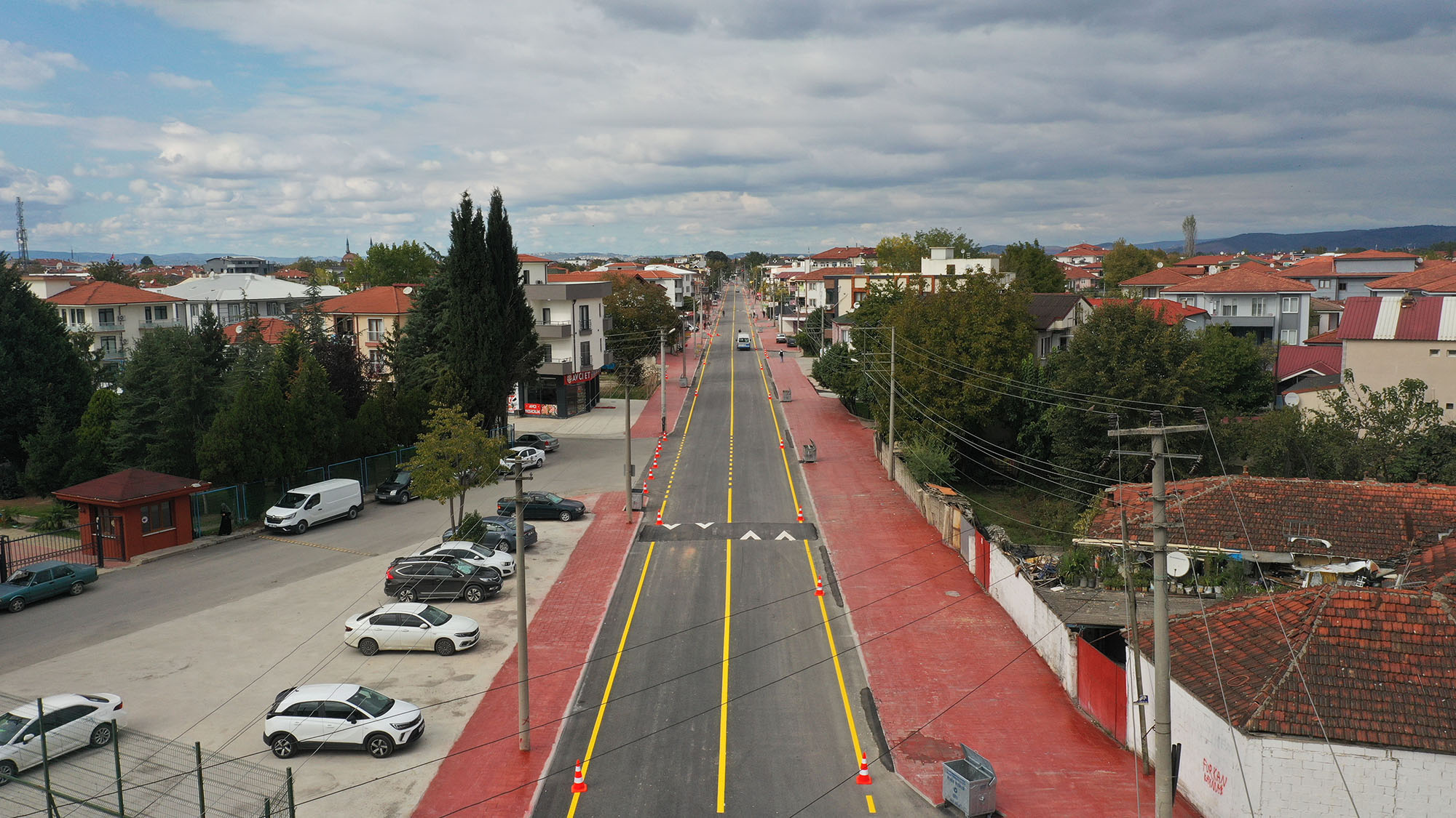 Sil baştan yenilenen Küpçüler Caddesi’ne renk katan son dokunuş