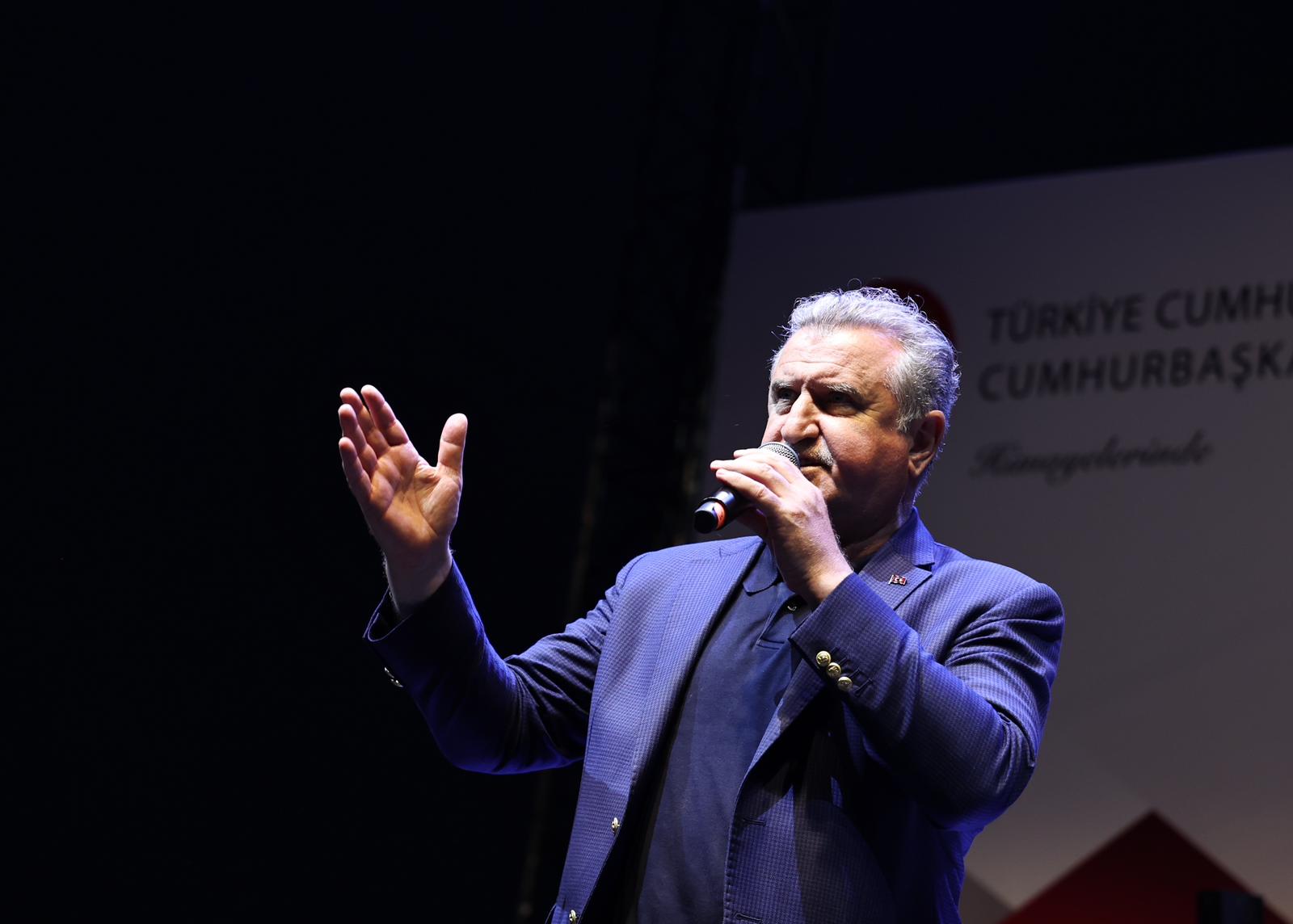Şampiyon pedallar MTB Dünya Kupası’nda nefes kesti