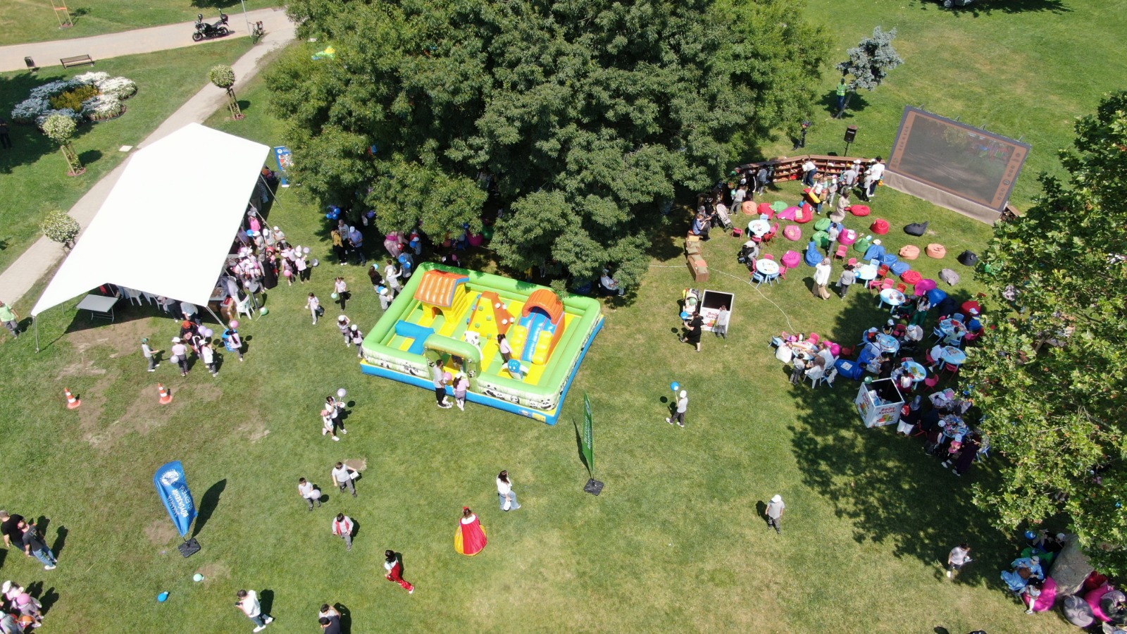 Çocuklar Sakarya’da bir ilke misafir oldu: Oyuncak Festivali’nde rengarenk buluşma