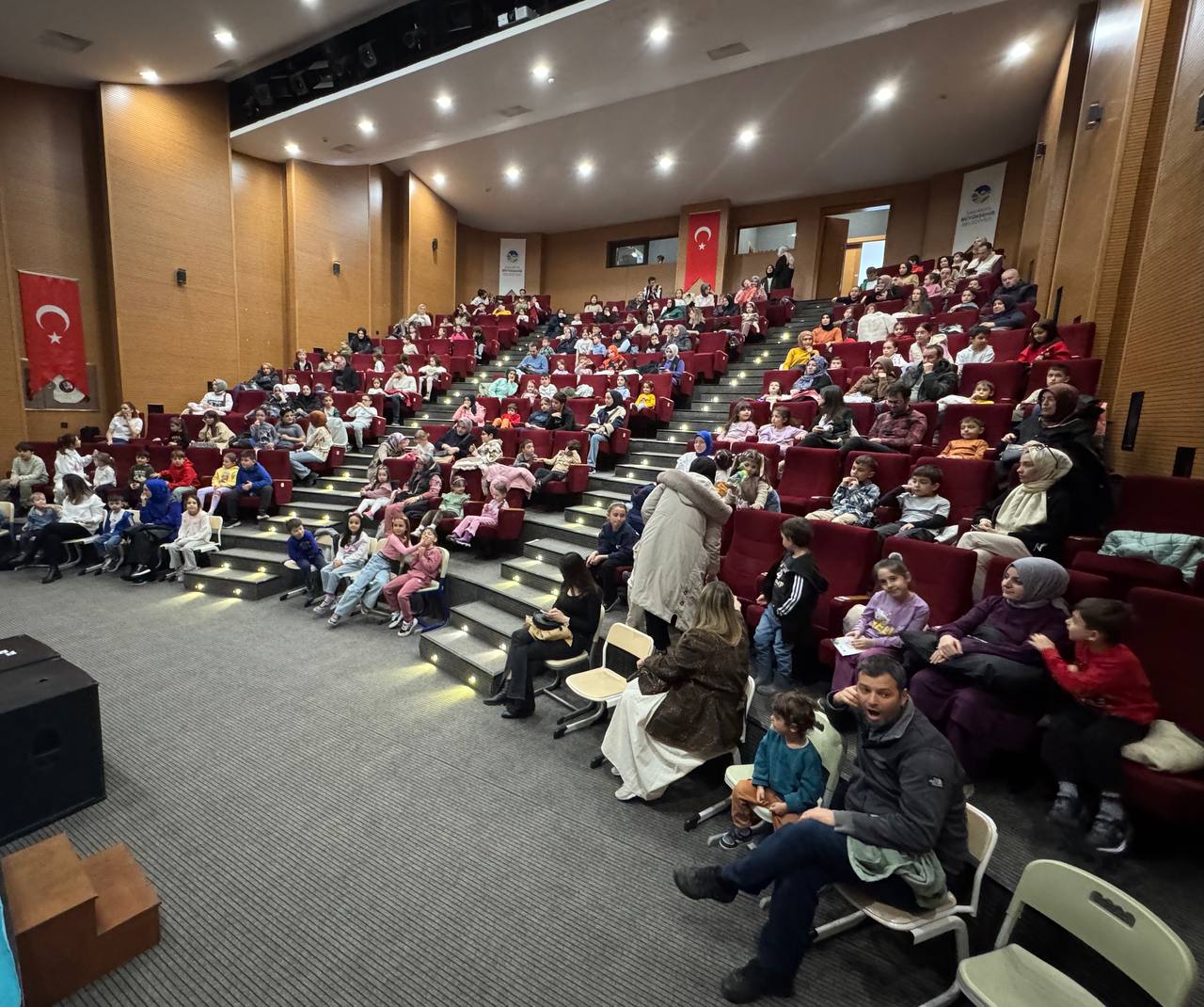 Minikler ara tatilde ‘Can Can ve Arkadaşları’ ile neşe buldu