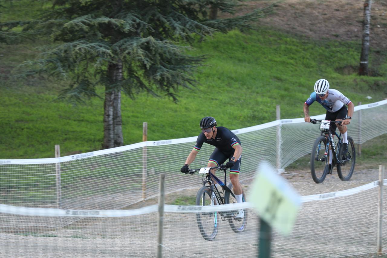 Şampiyon pedallar MTB Dünya Kupası’nda nefes kesti