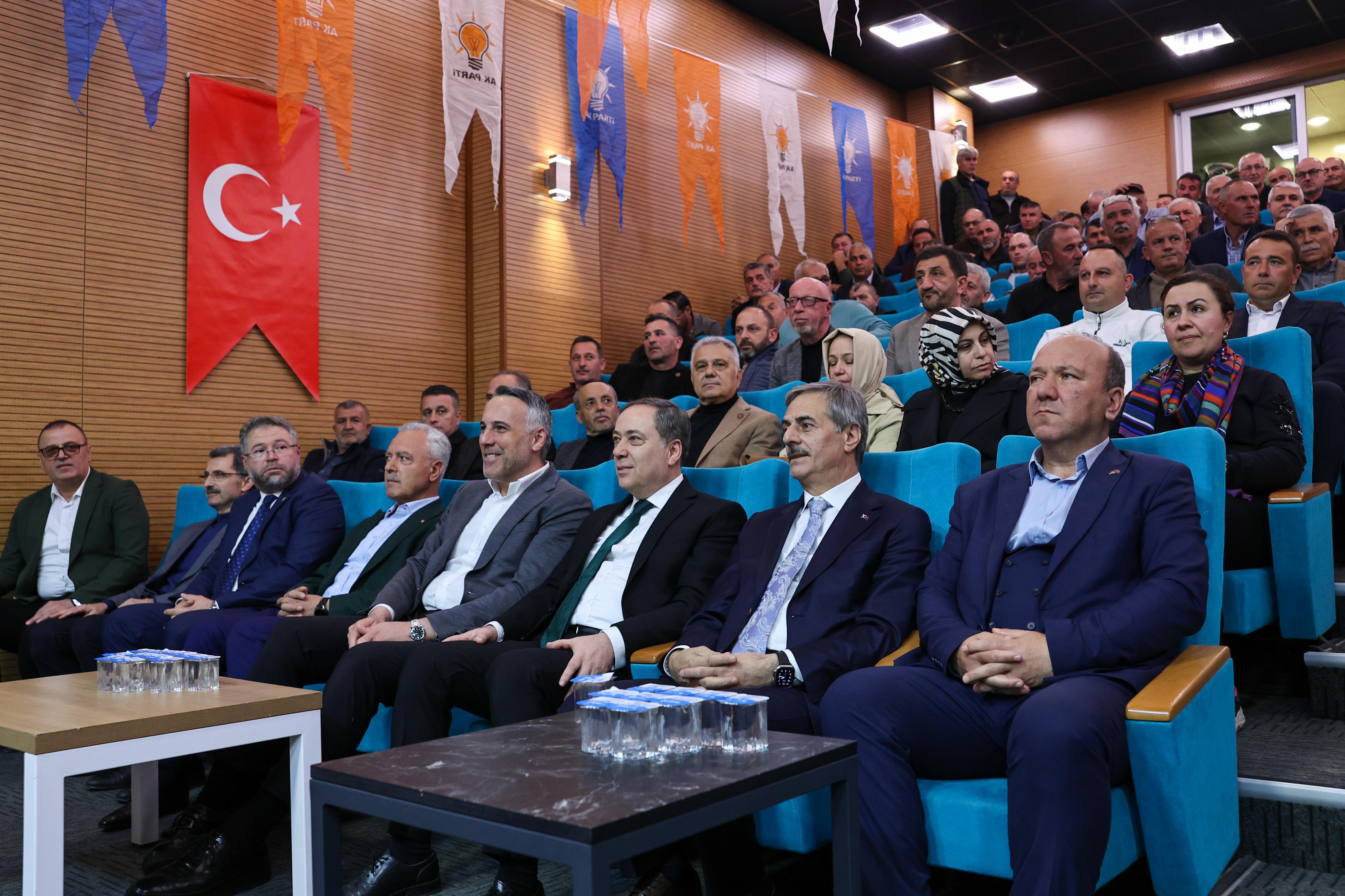 “Geyve’de ilçemizin ve hemşehrilerimizin yanında olmaya devam edeceğiz”