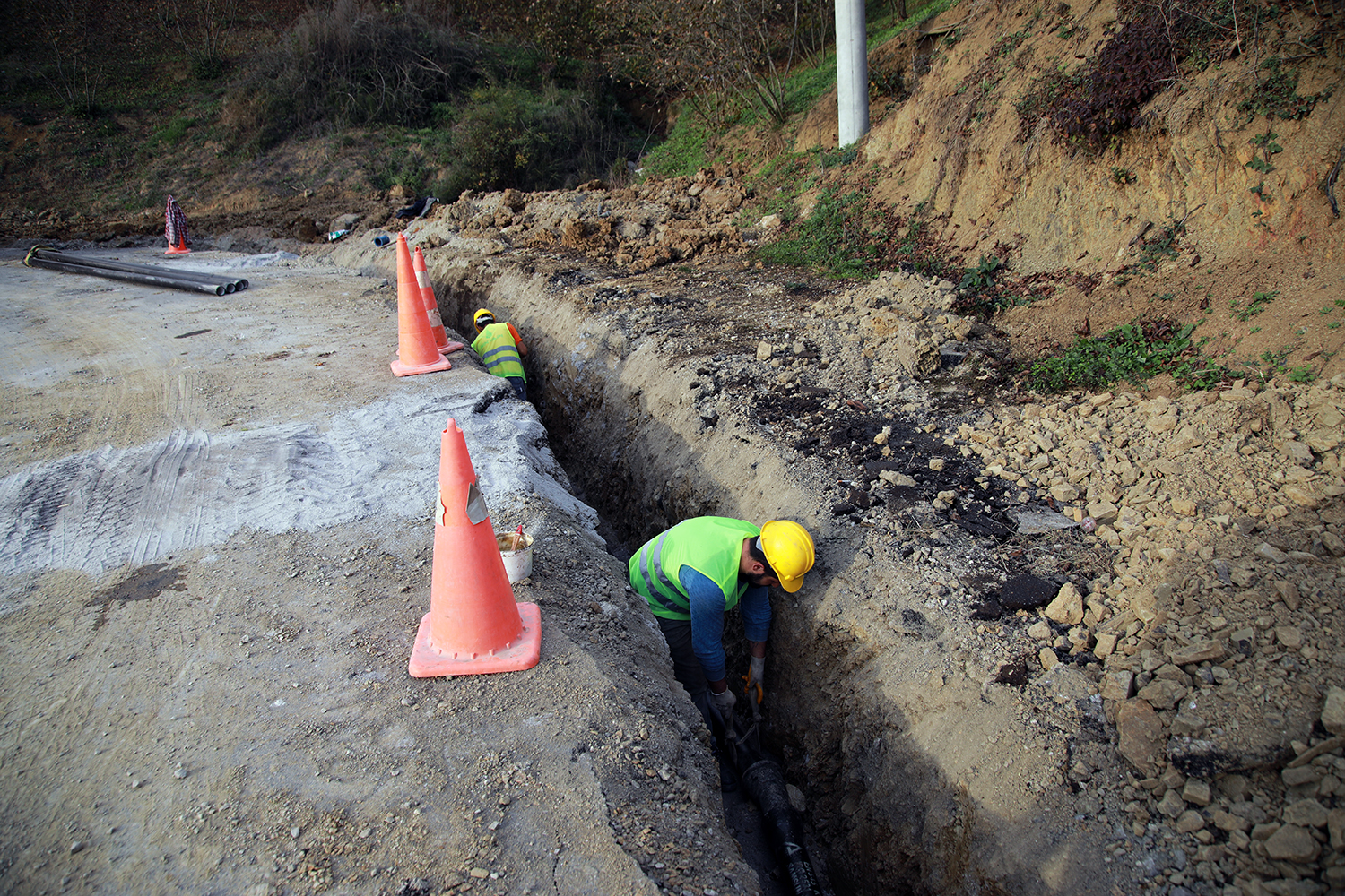 Hendek’in iki mahallesi kaynak suyu içecek