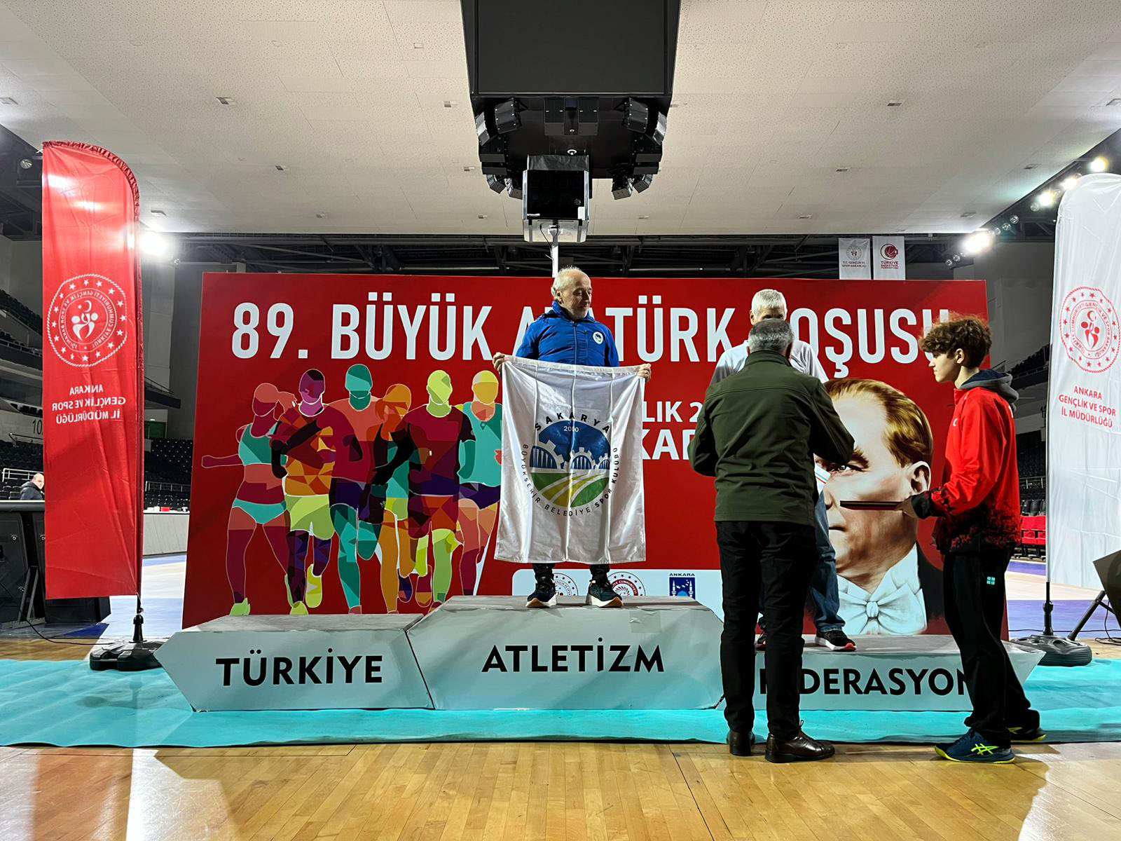 2024’ün son koşusunda ipi Sakaryalı sporcu göğüsledi