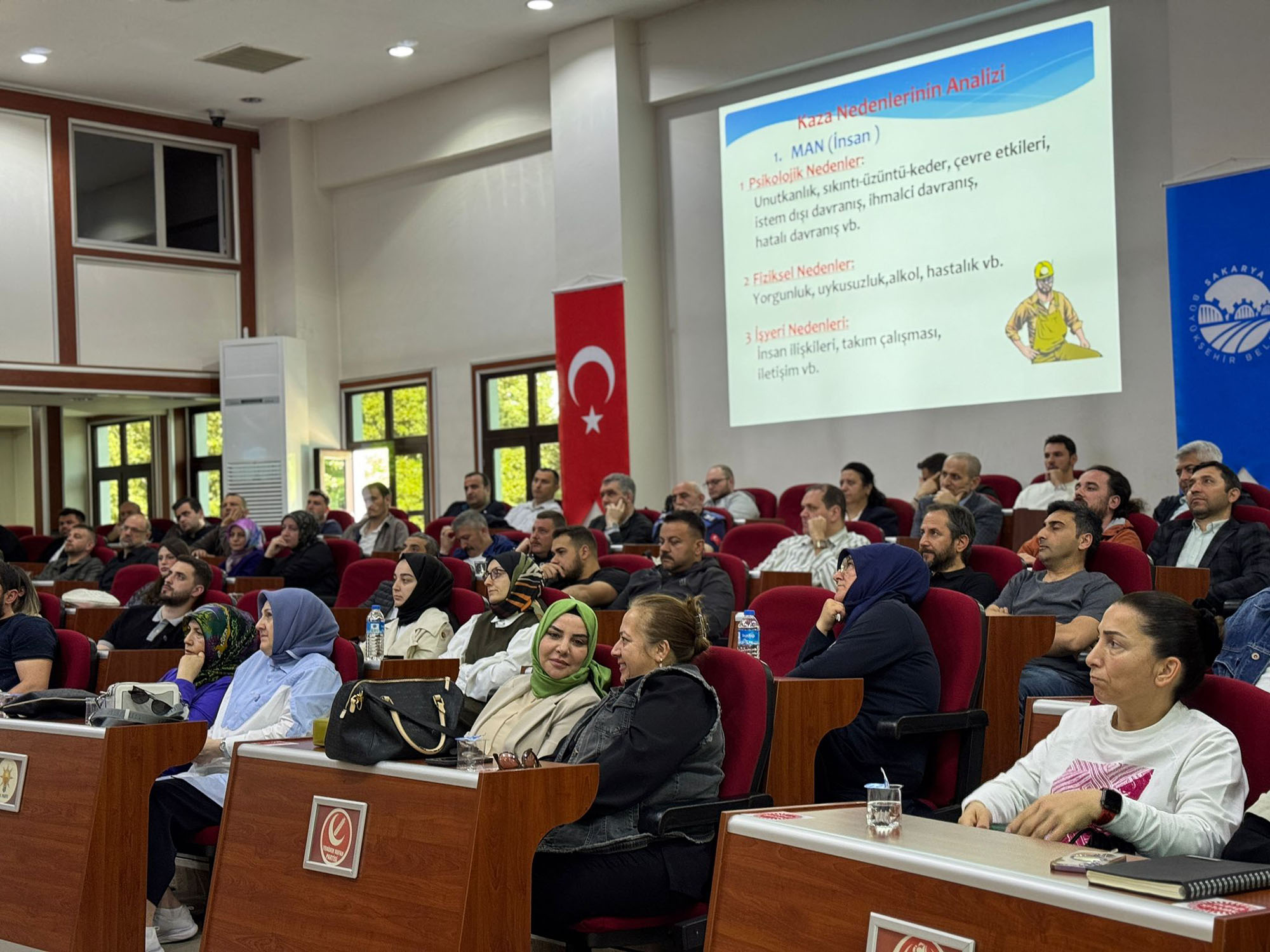 Büyükşehir çalışanlarına iş sağlığı ve güvenliği eğitimi