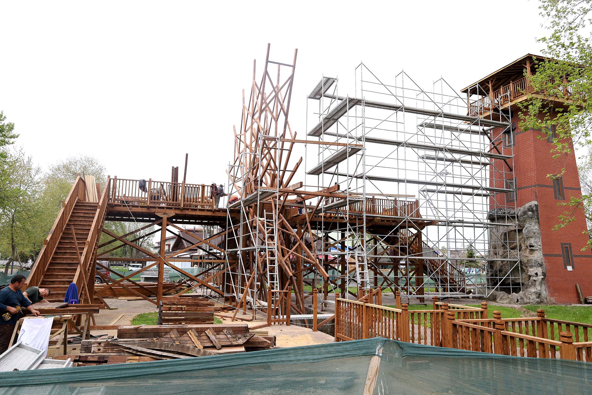 Şehrin kültürel simgesi Tarihi Çark’ta titiz çalışma devam ediyor