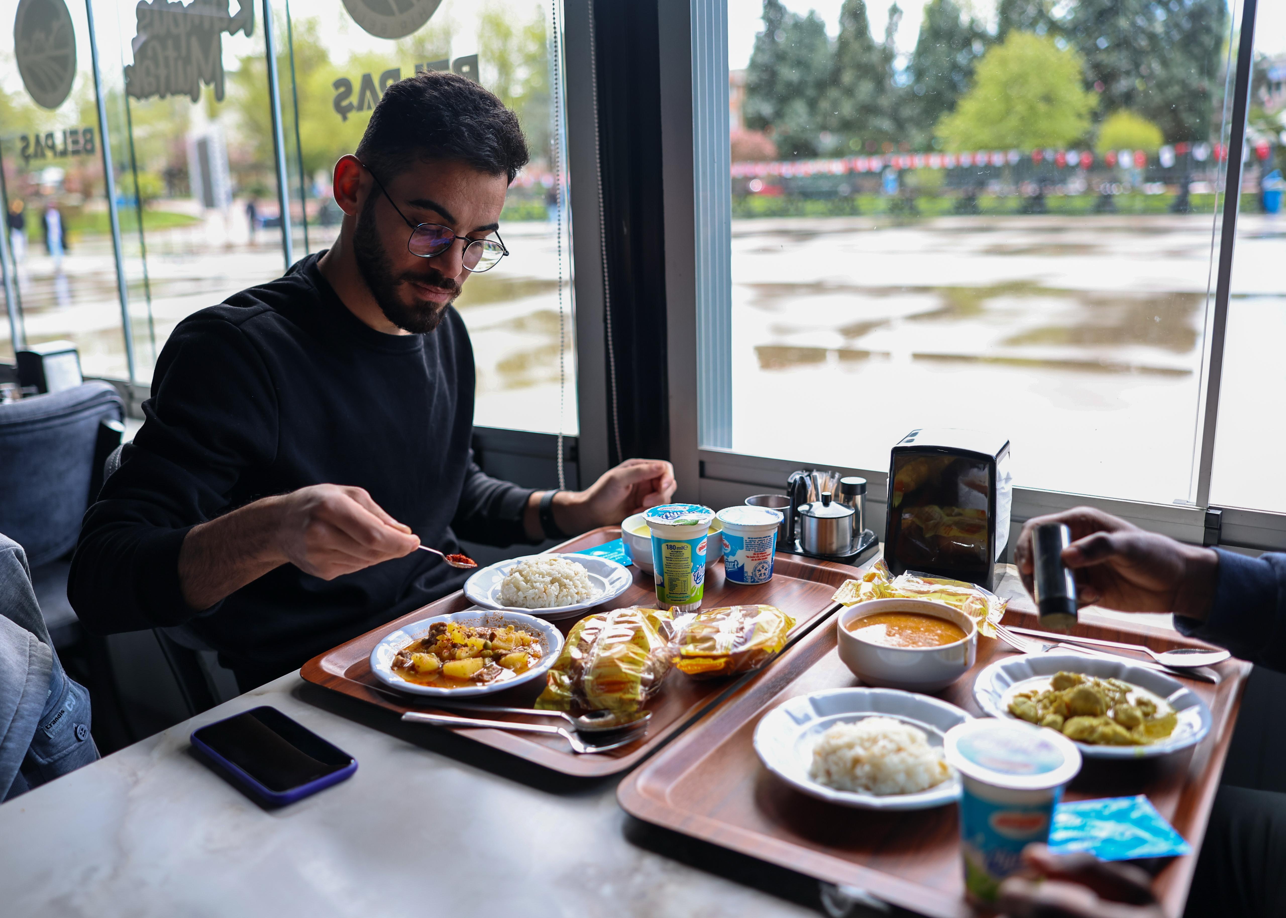 Kampüs Mutfak öğrencilerin vazgeçilmezi oldu