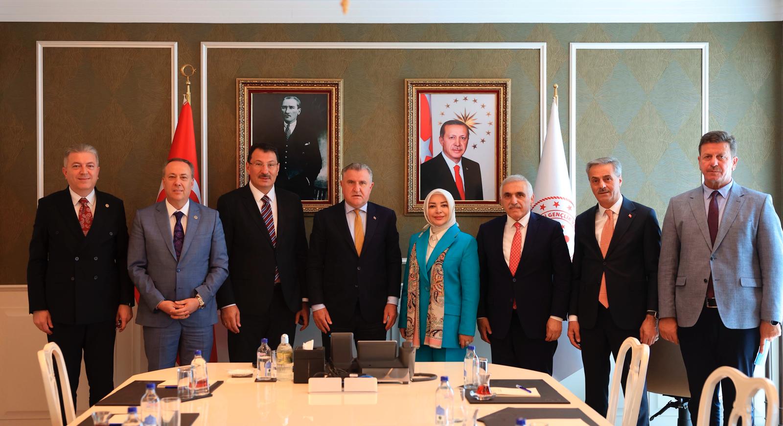 Yusuf Alemdar son durumu Ankara’dan paylaştı paylaştı: “Mollaköy’e Türkiye’de ilk olacak spor ve doğa projesi kazandırıyoruz”