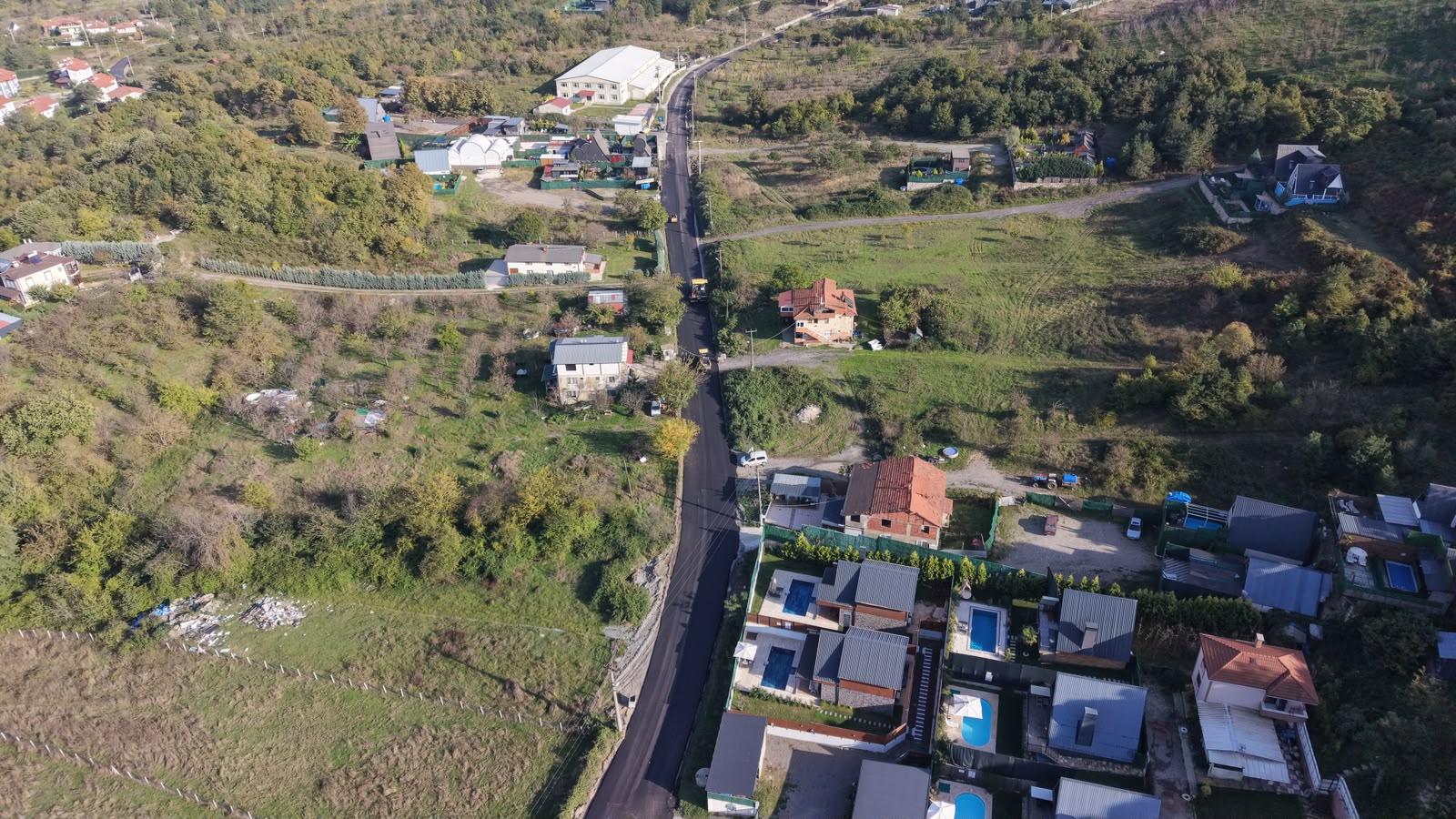 Sapanca Hacımercan’da yollar sıcak asfaltla buluştu