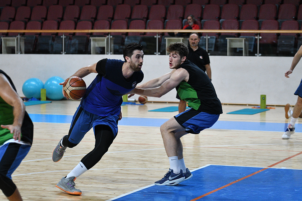 Büyükşehir yeni sezona Bolu’da hazırlanıyor 