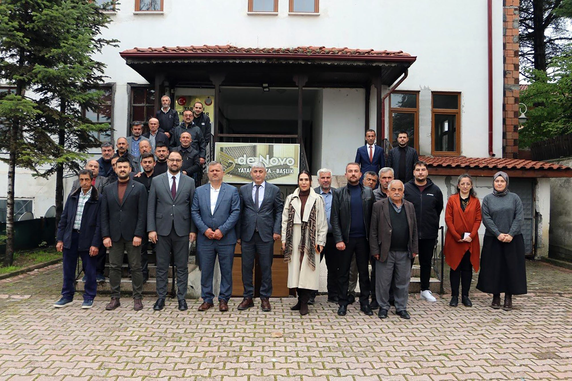 Büyükşehir’den muhtarlarla yerinde sosyal hizmet buluşması