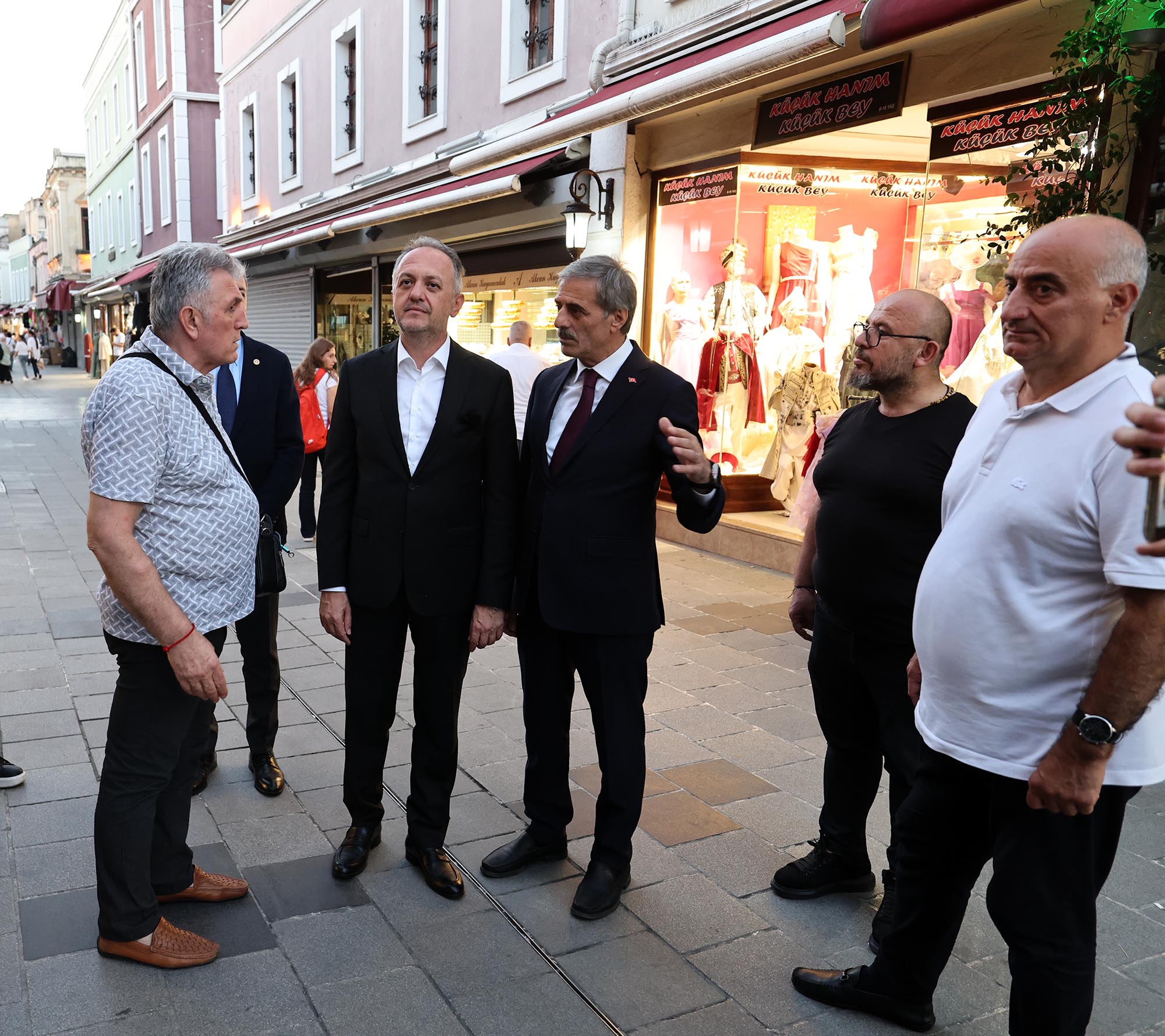 Tarihi Uzunçarşı’nın üzerinin kapanması ve 3. Etap için yeni gelişme: “Teknik çalışmalar hızla başlayacak”