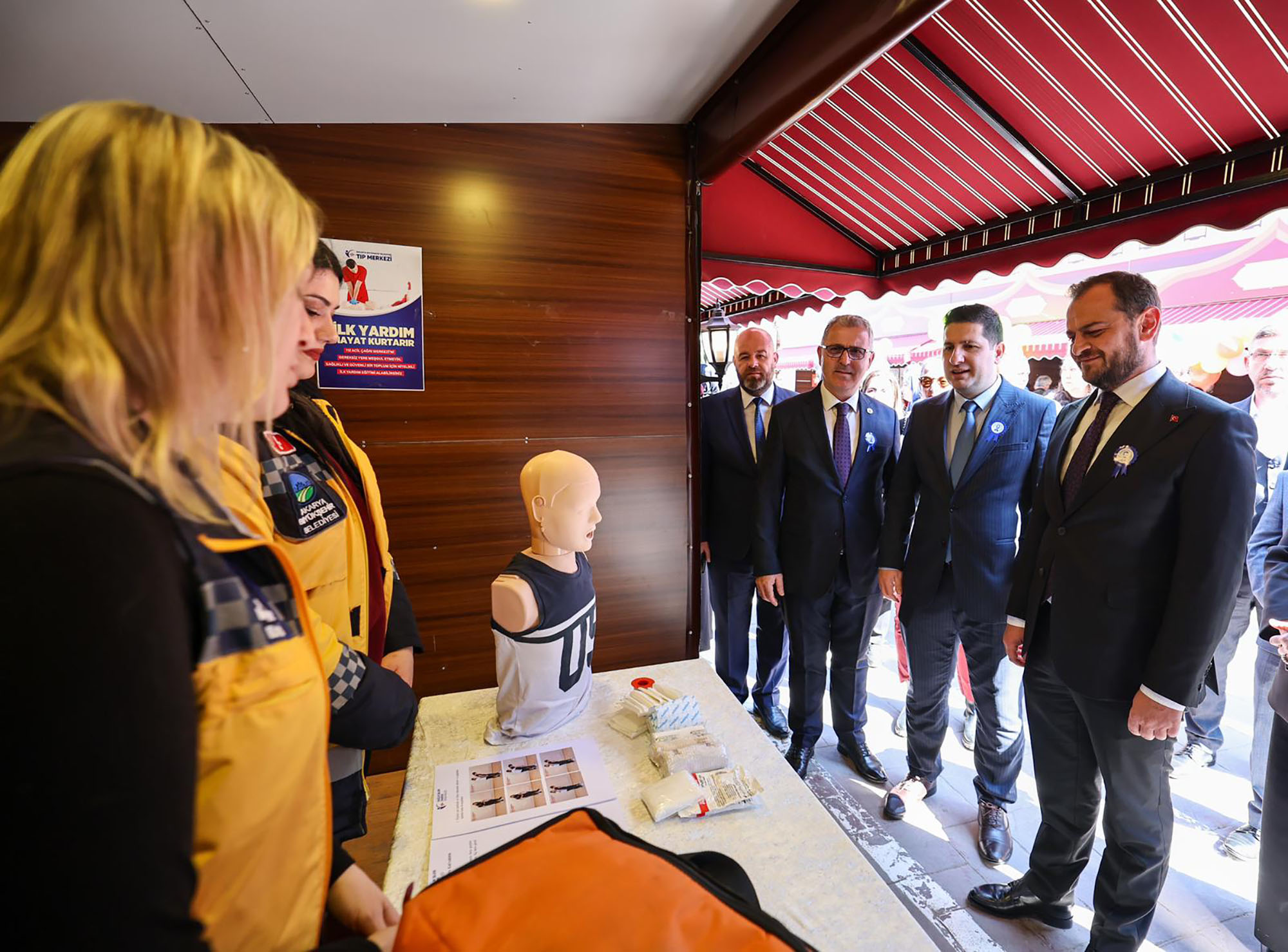 Sakarya’nın merkezine Sağlık Sokağı açıldı: Sağlığın her alanında danışmanlık ve tetkik yapıyorlar…