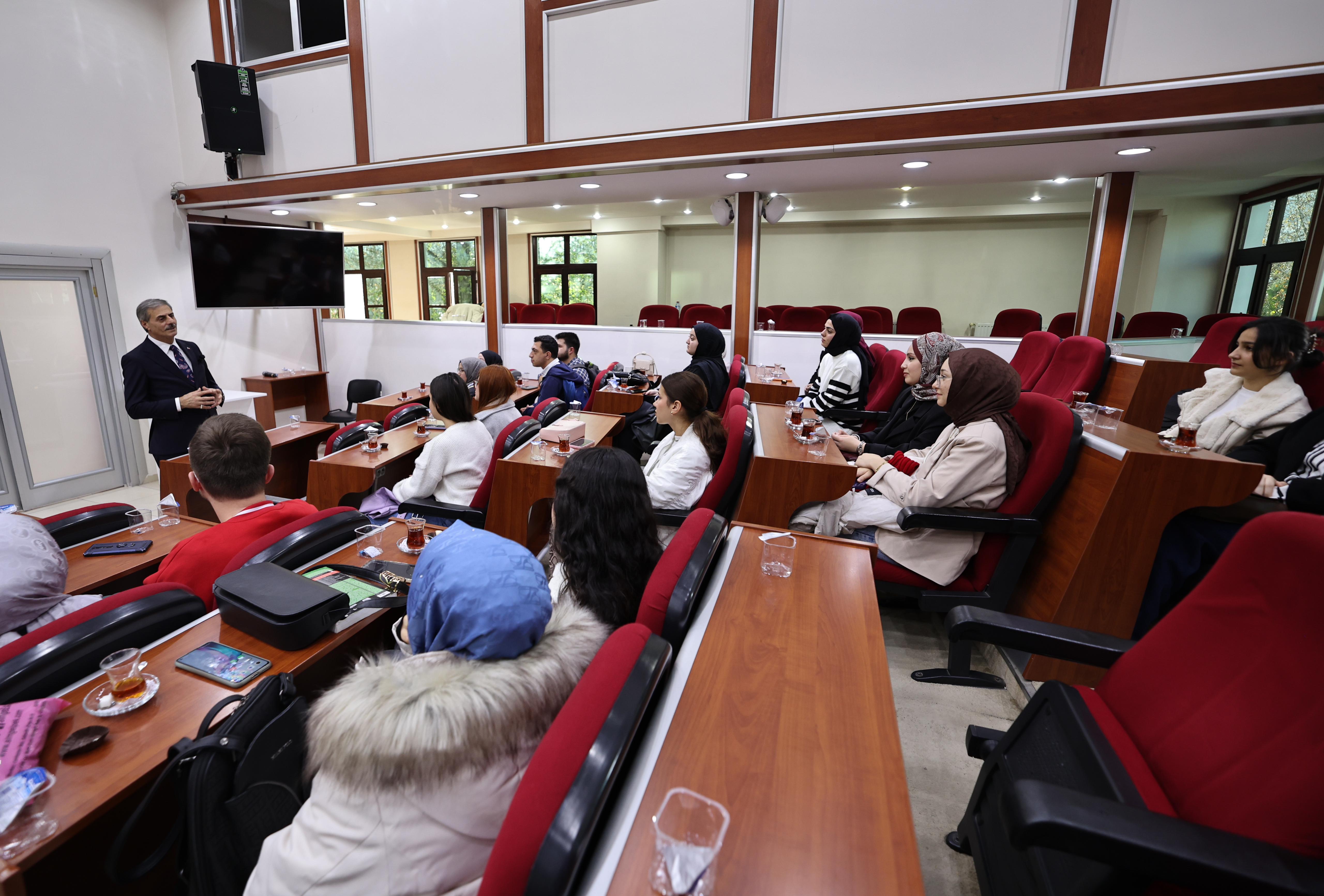 “Hayal ve hedeflerinizin peşinden koşun”