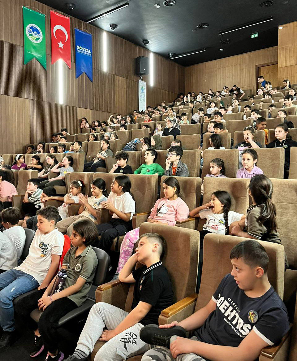 Minik kalplerde orman sevgisi yeşerdi
