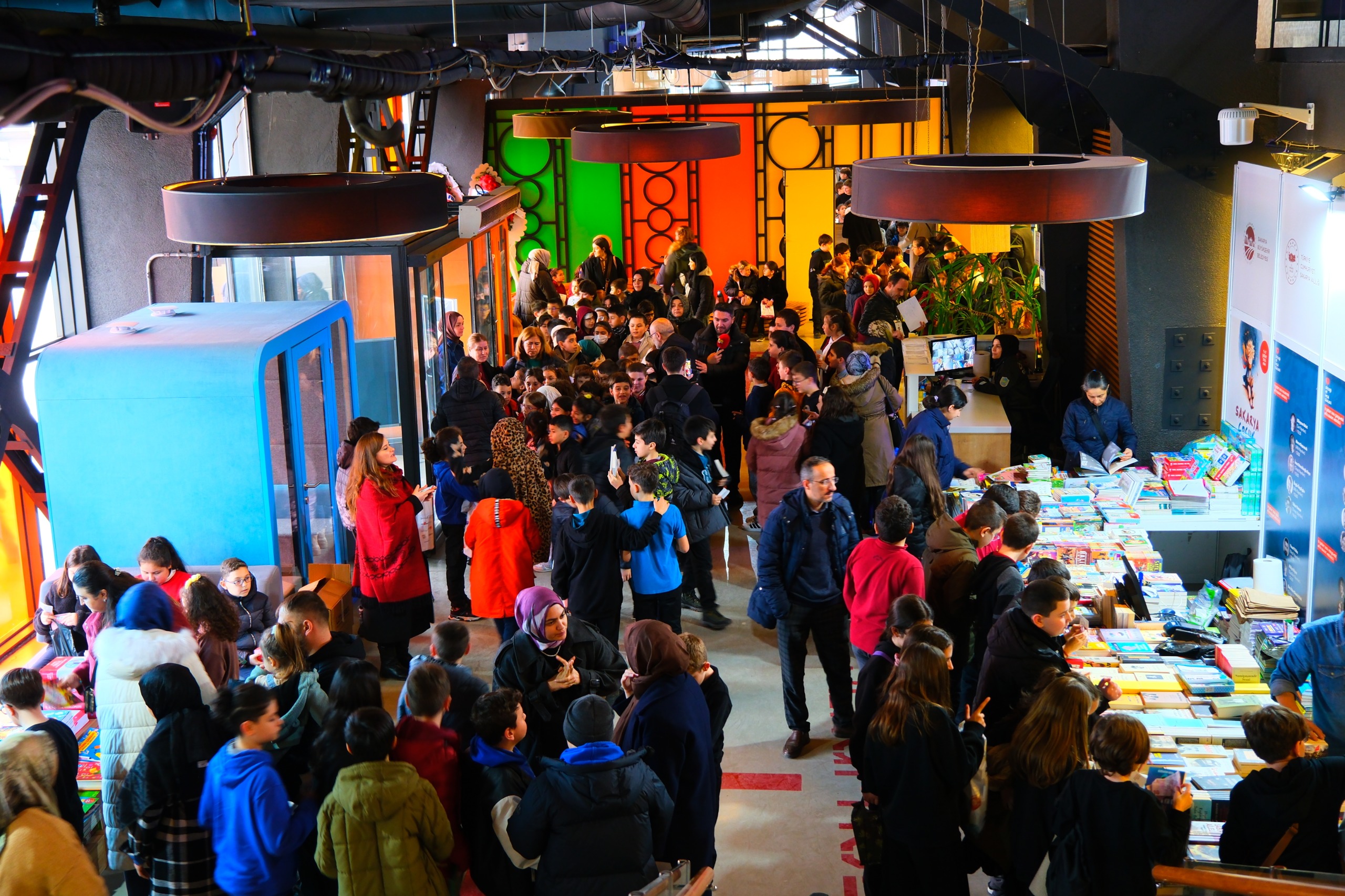 Sakarya Çocuk Edebiyat Fuarı tarihe geçti: 100 bini aşkın misafir