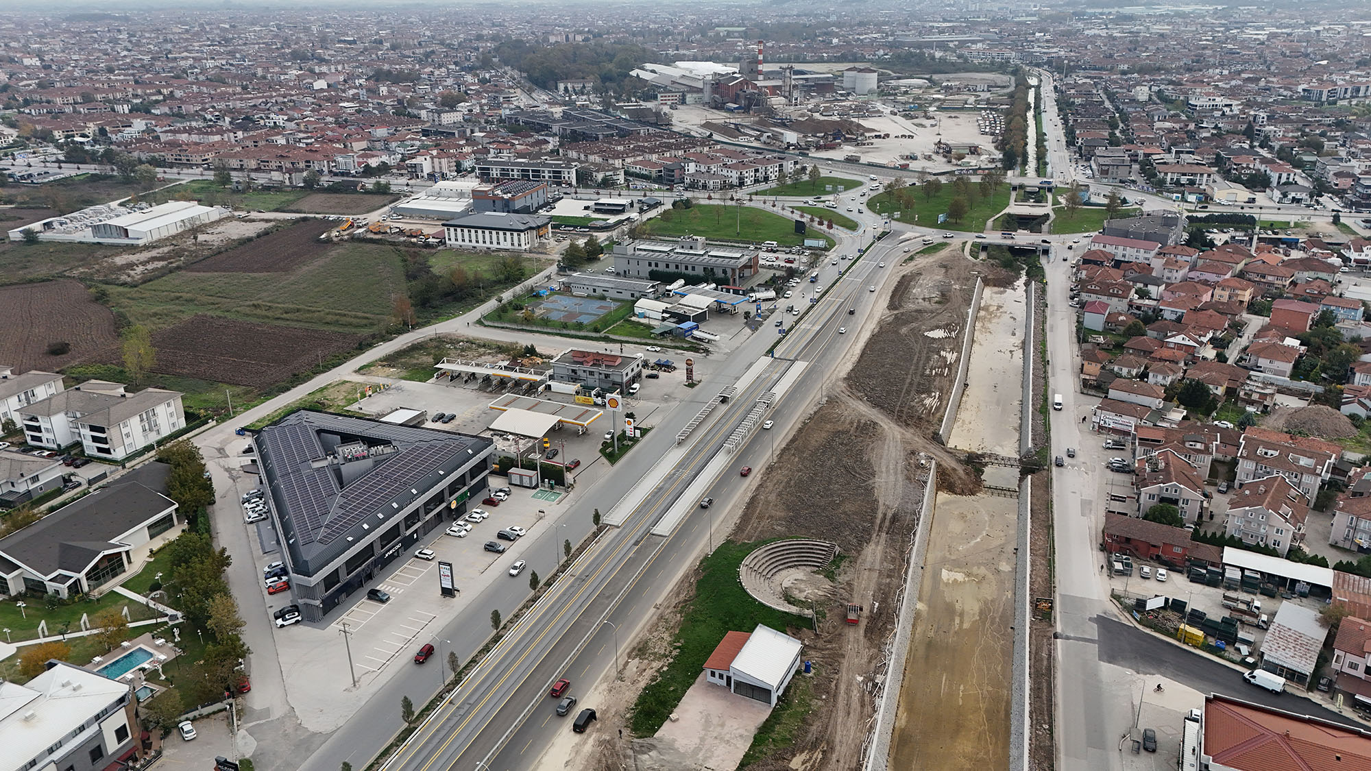 Yenikent trafiğini çarşıya direkt bağlayacak duble yol ve köprü geliyor