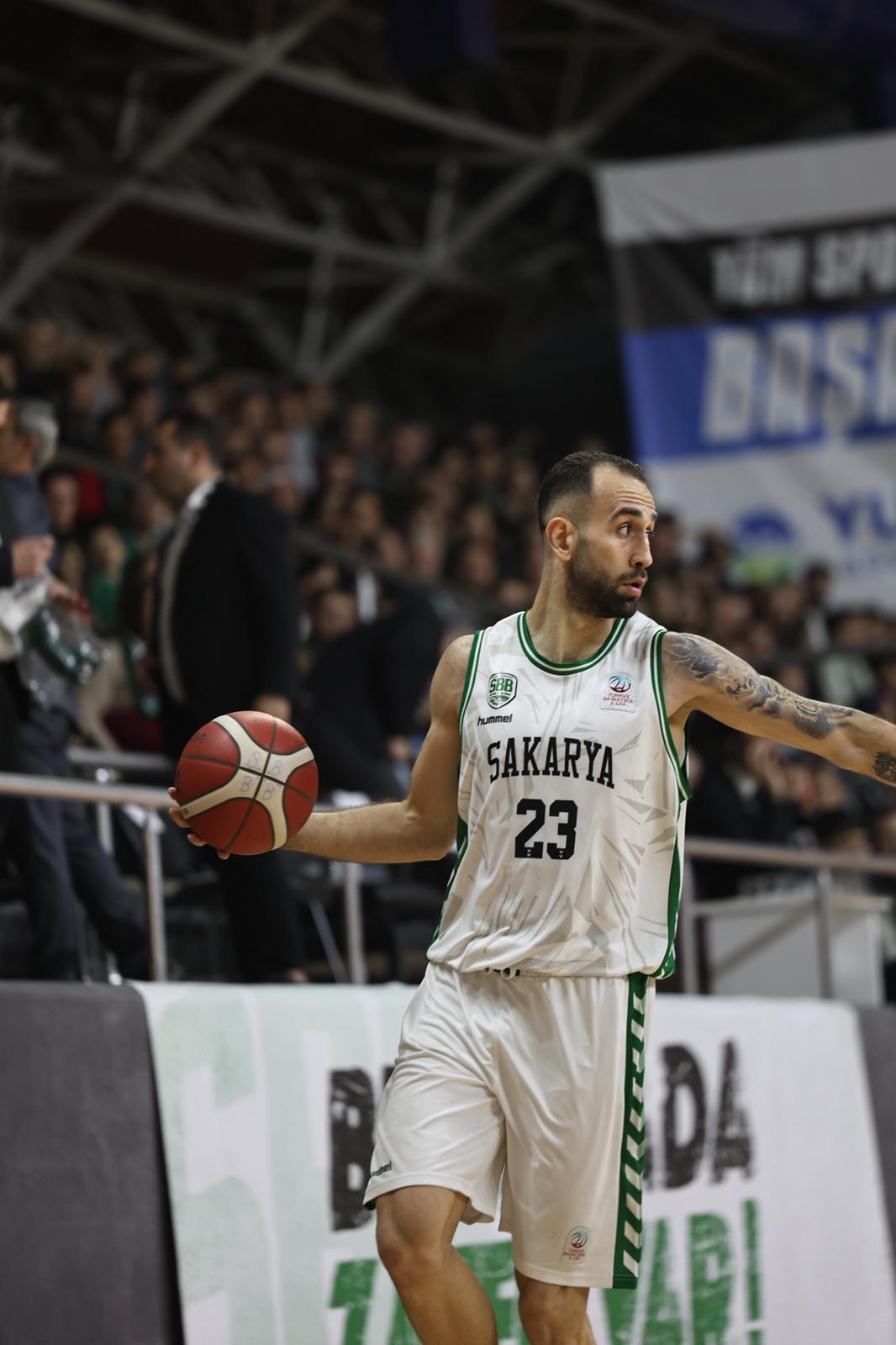 Büyükşehir Basketbol şampiyonluk kupası için parkeye çıkıyor